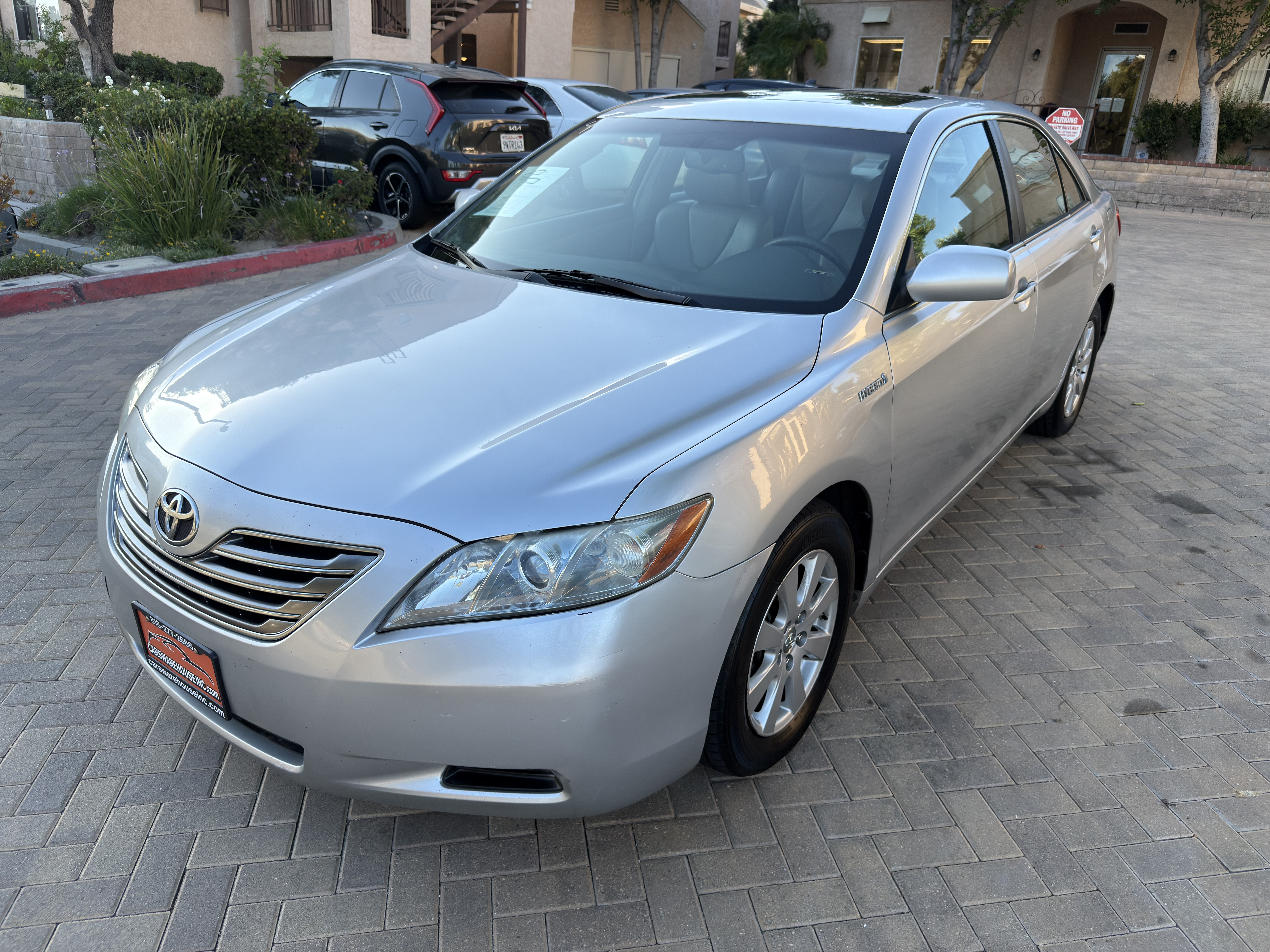 Silver 2007 Toyota Camry Hybrid Sedan Front-Wheel Drive Automatic