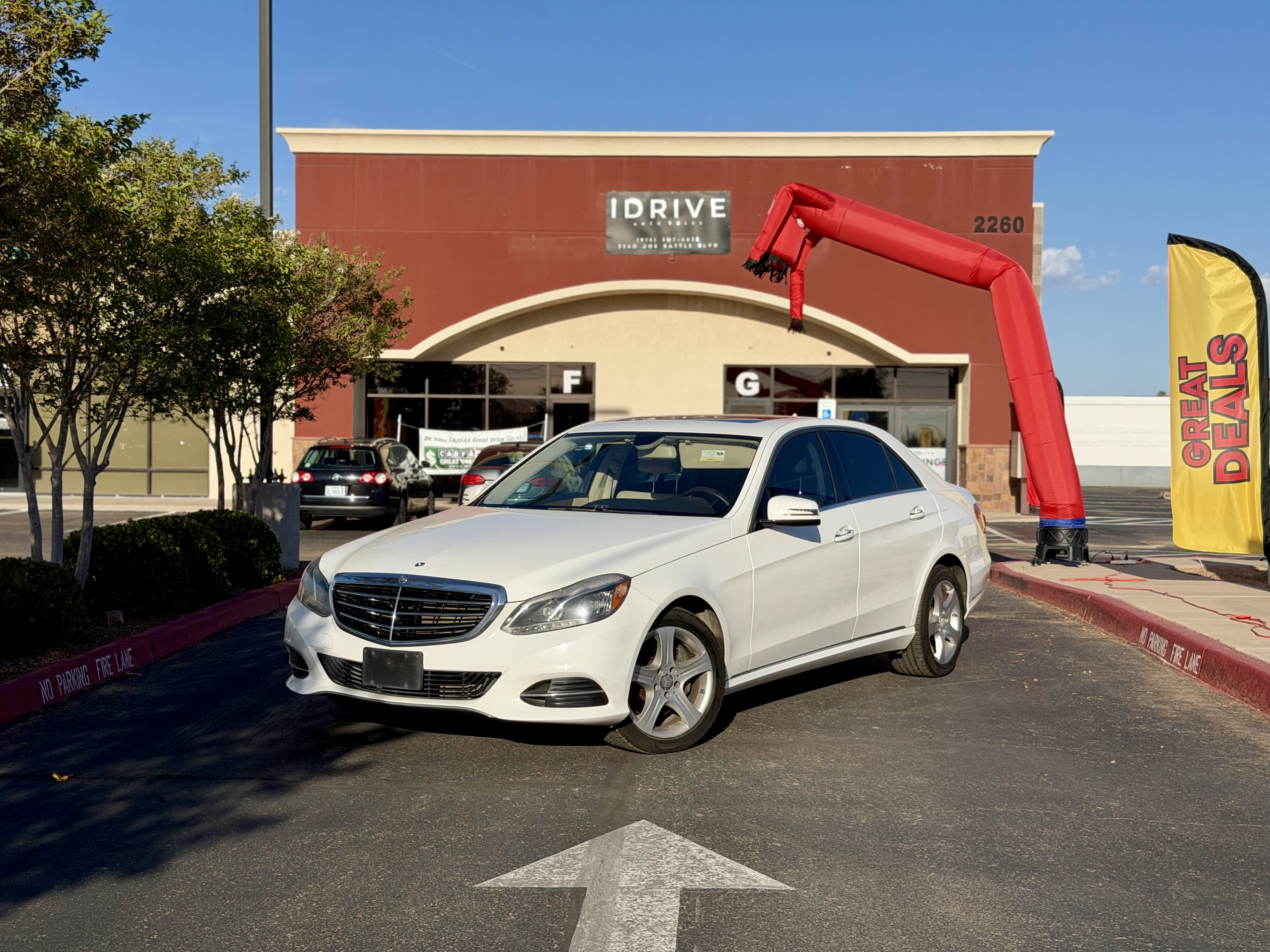 2015 Mercedes-Benz E 350 4dr Sdn E 350 Luxury 4MATIC
