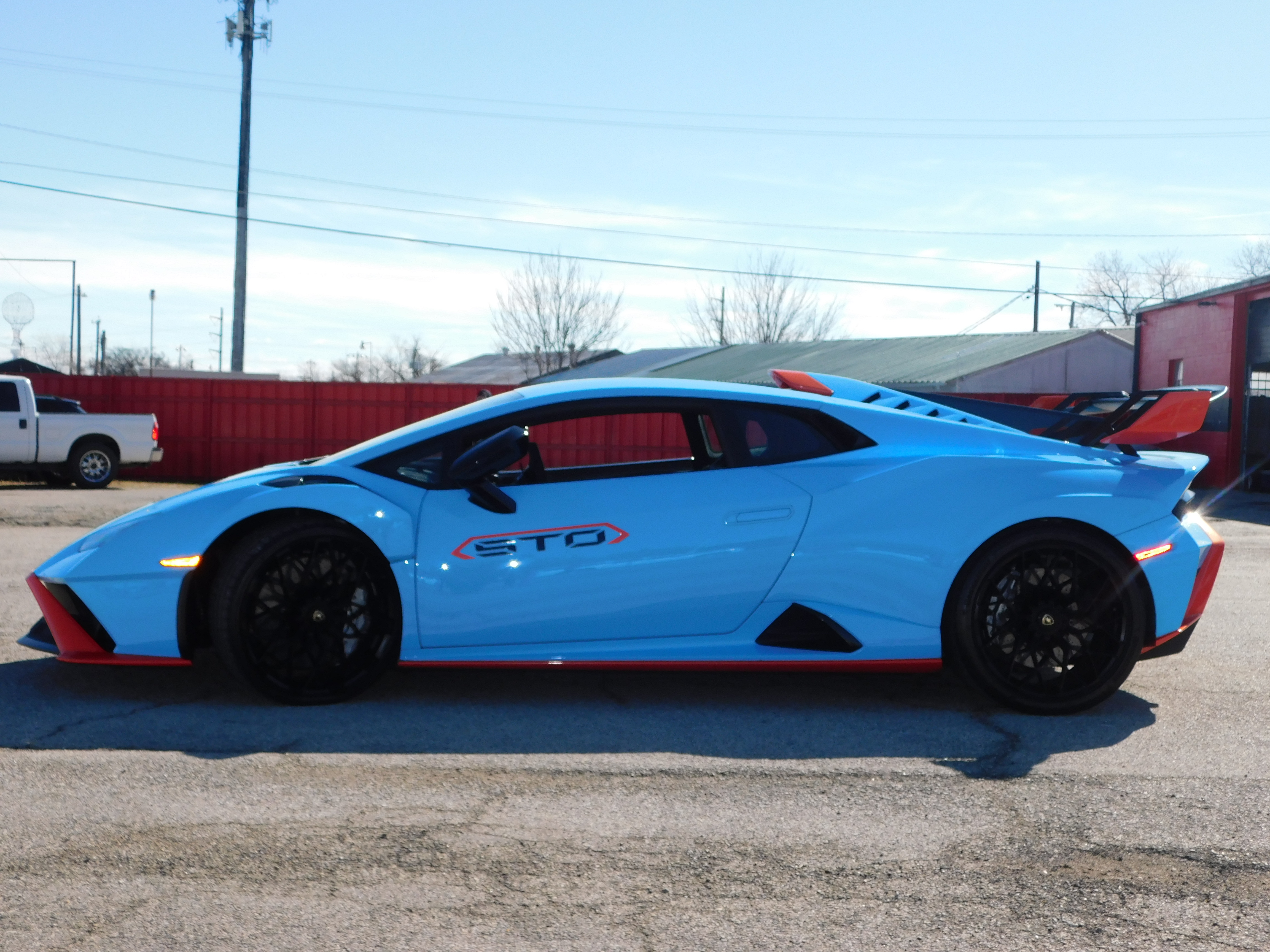 2024 Lamborghini Huracan STO Coupe - Blue exterior view 8