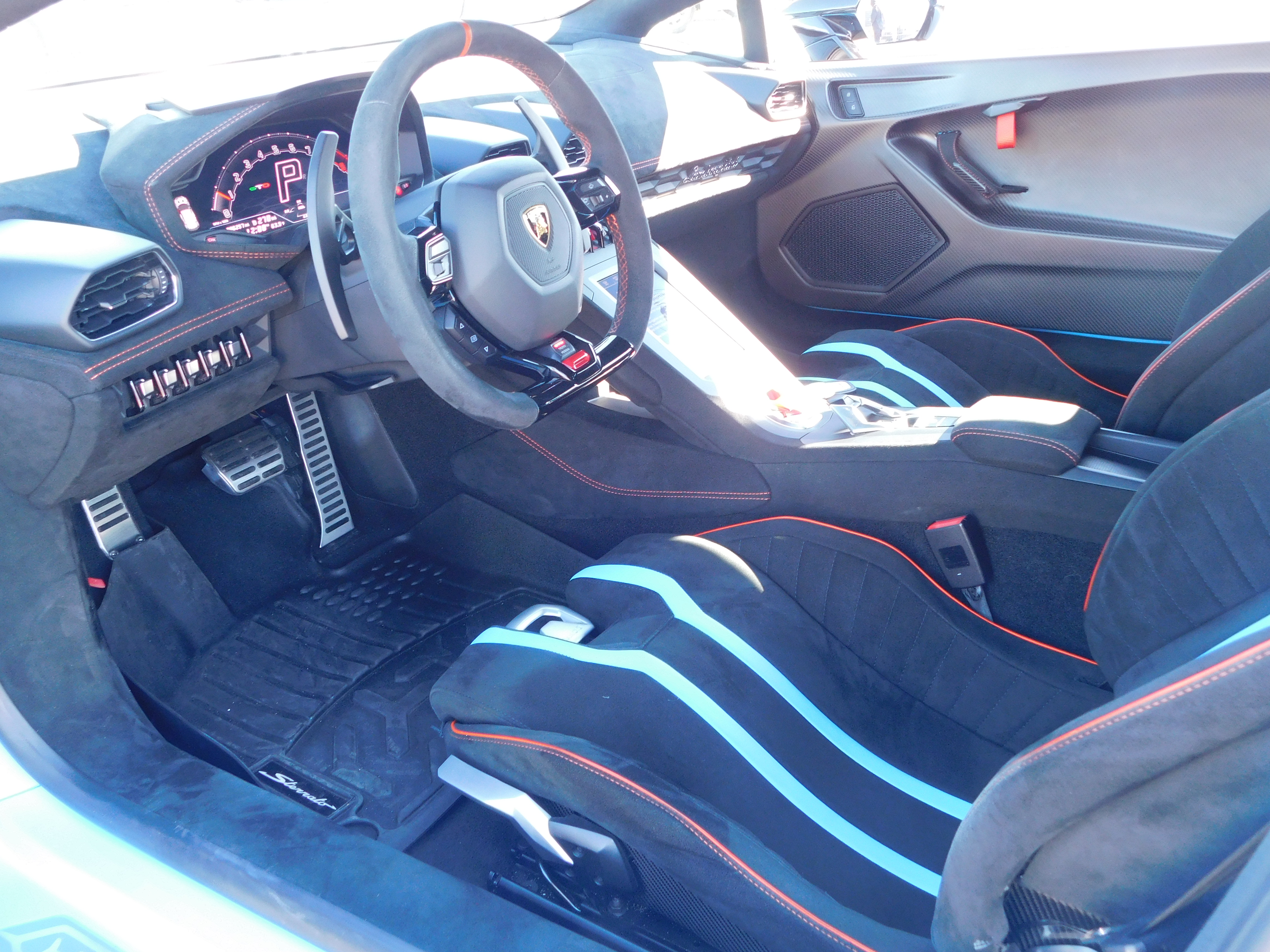2024 Lamborghini Huracan STO Coupe - Blue exterior view 17