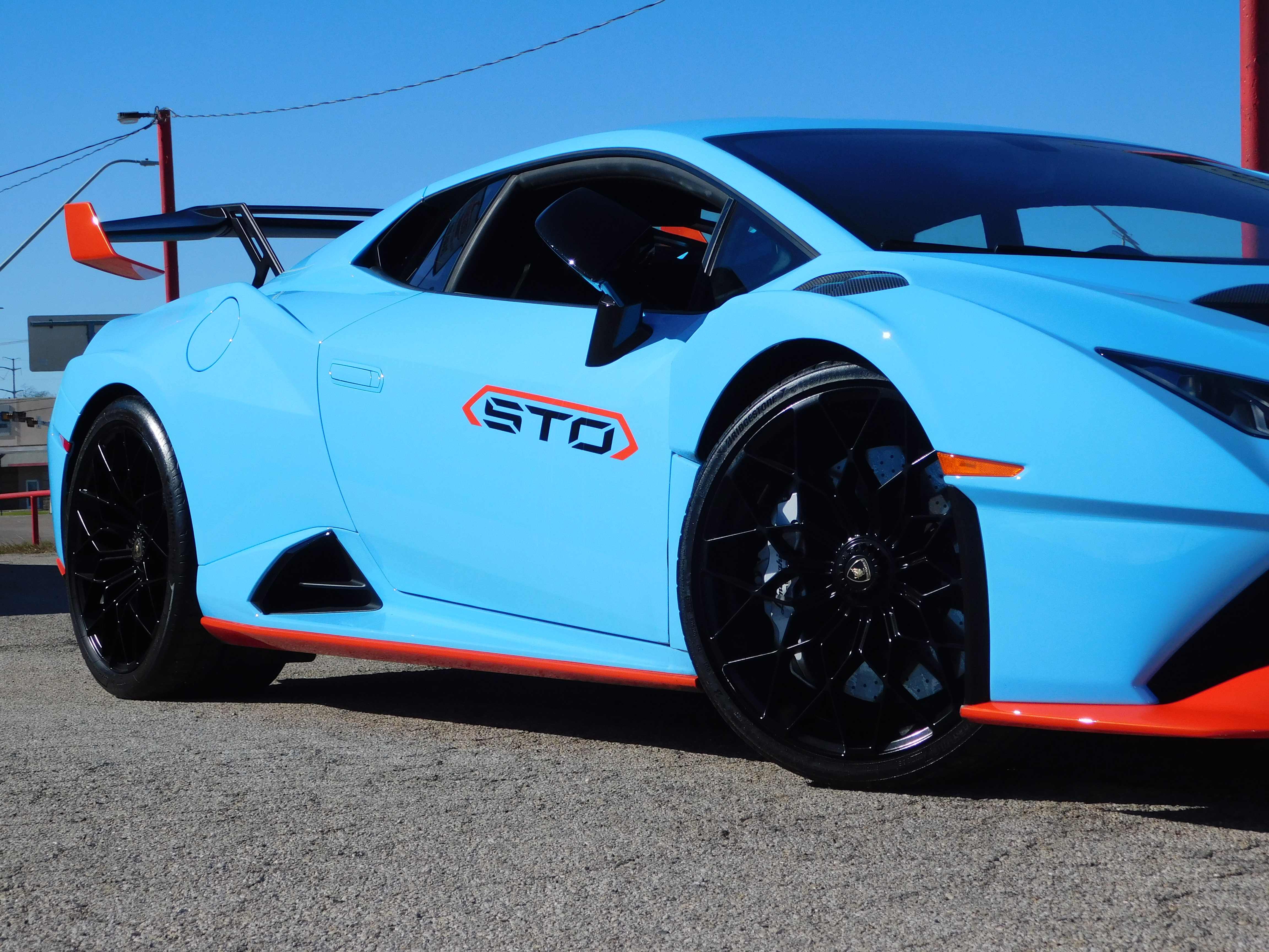 2024 Lamborghini Huracan STO Coupe - Blue exterior view 4