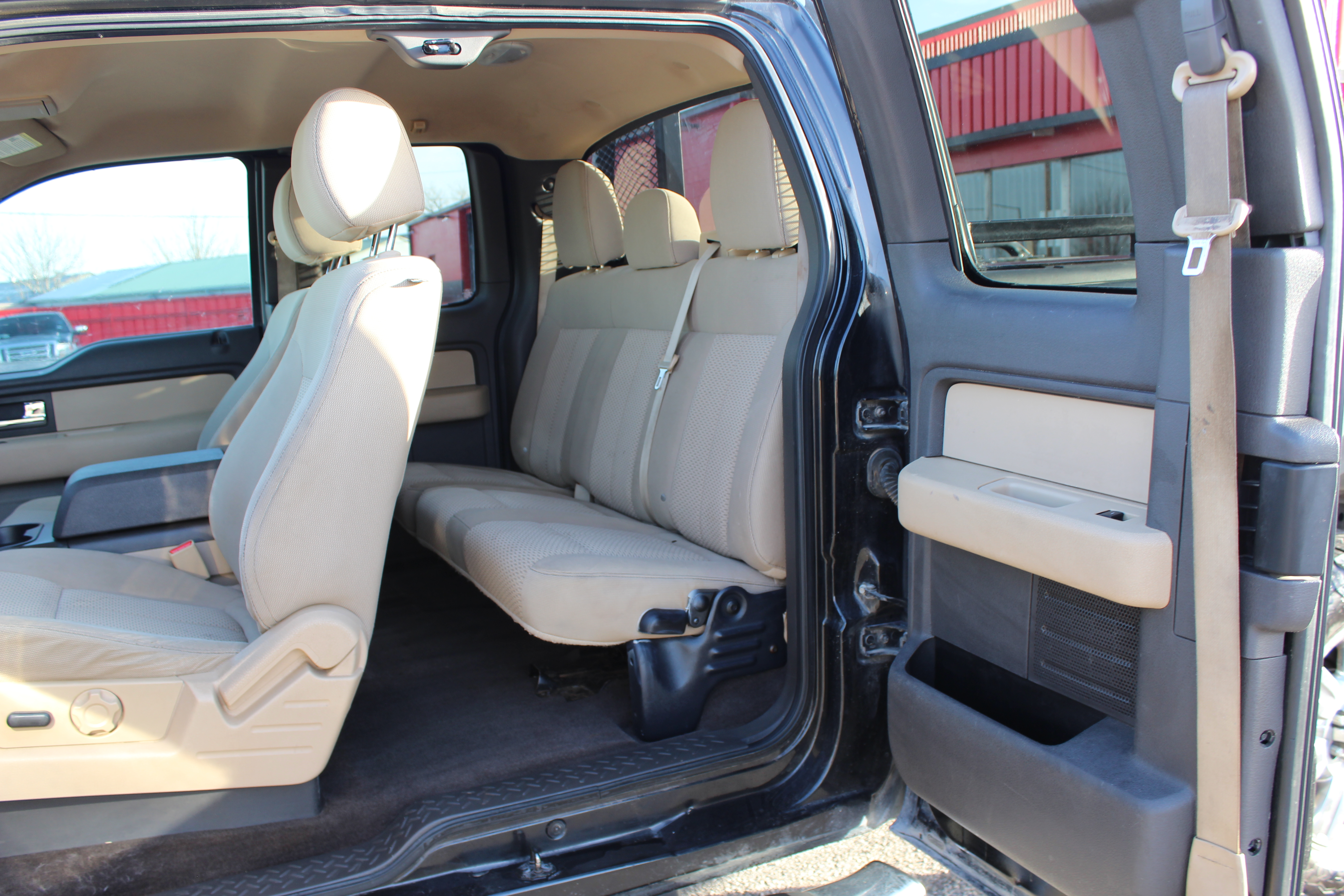 2012 Ford F-150 2WD SuperCab 145 XLT - Blue exterior view 18