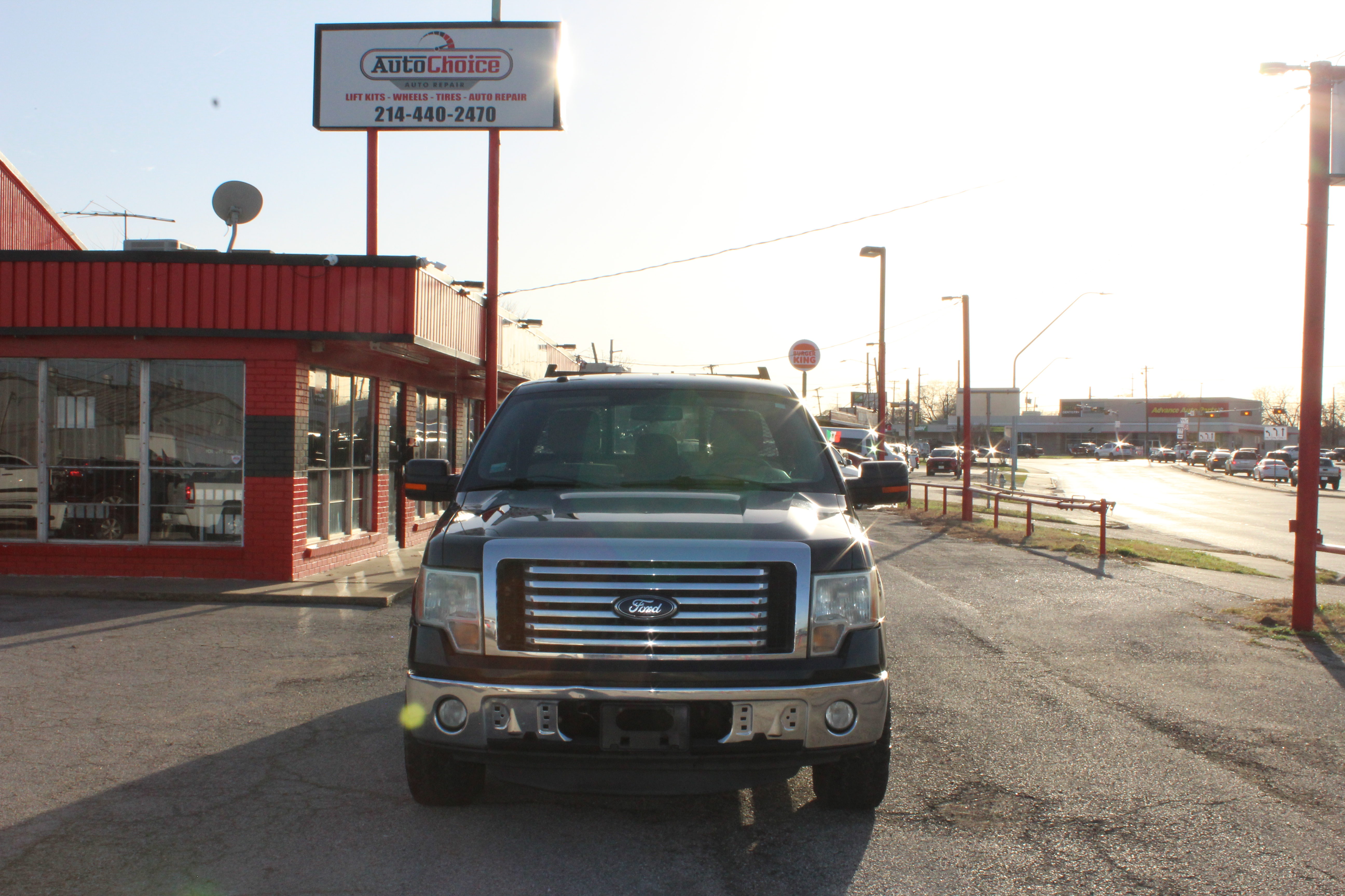 2012 Ford F-150 2WD SuperCab 145 XLT - Blue exterior view 3