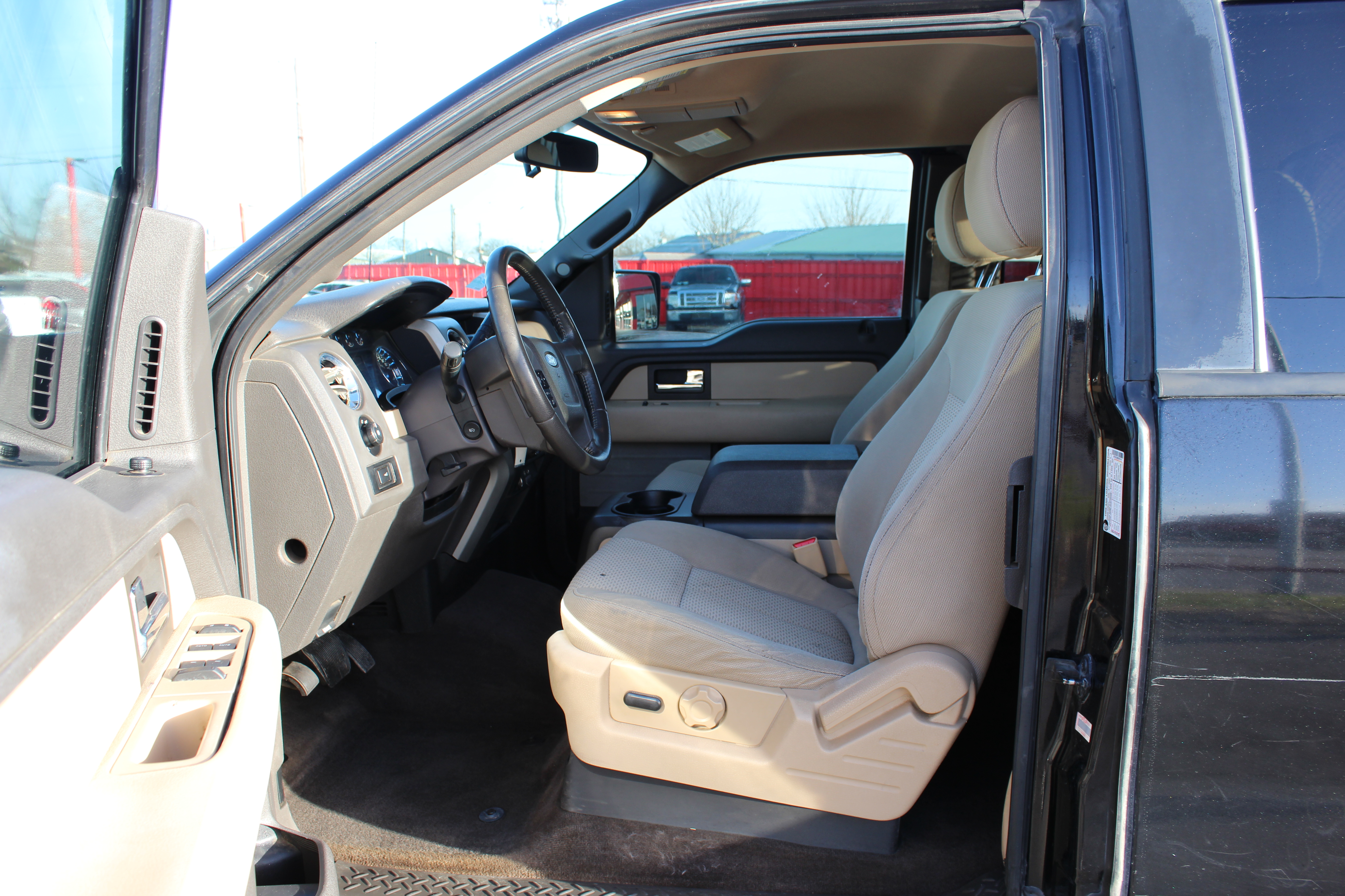 2012 Ford F-150 2WD SuperCab 145 XLT - Blue exterior view 14