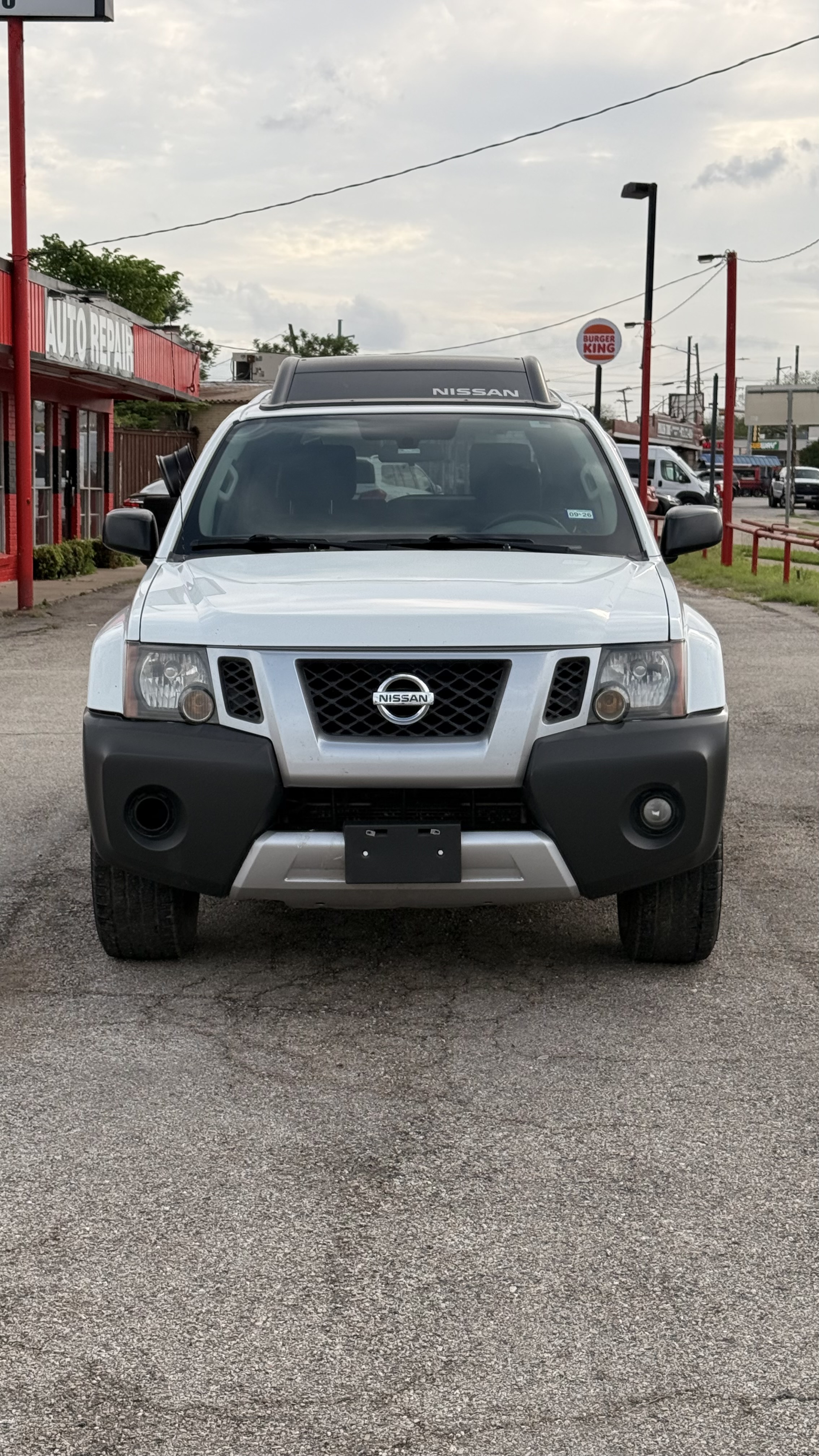 2015 Nissan Xterra 2WD 4dr Auto S - White exterior view 3