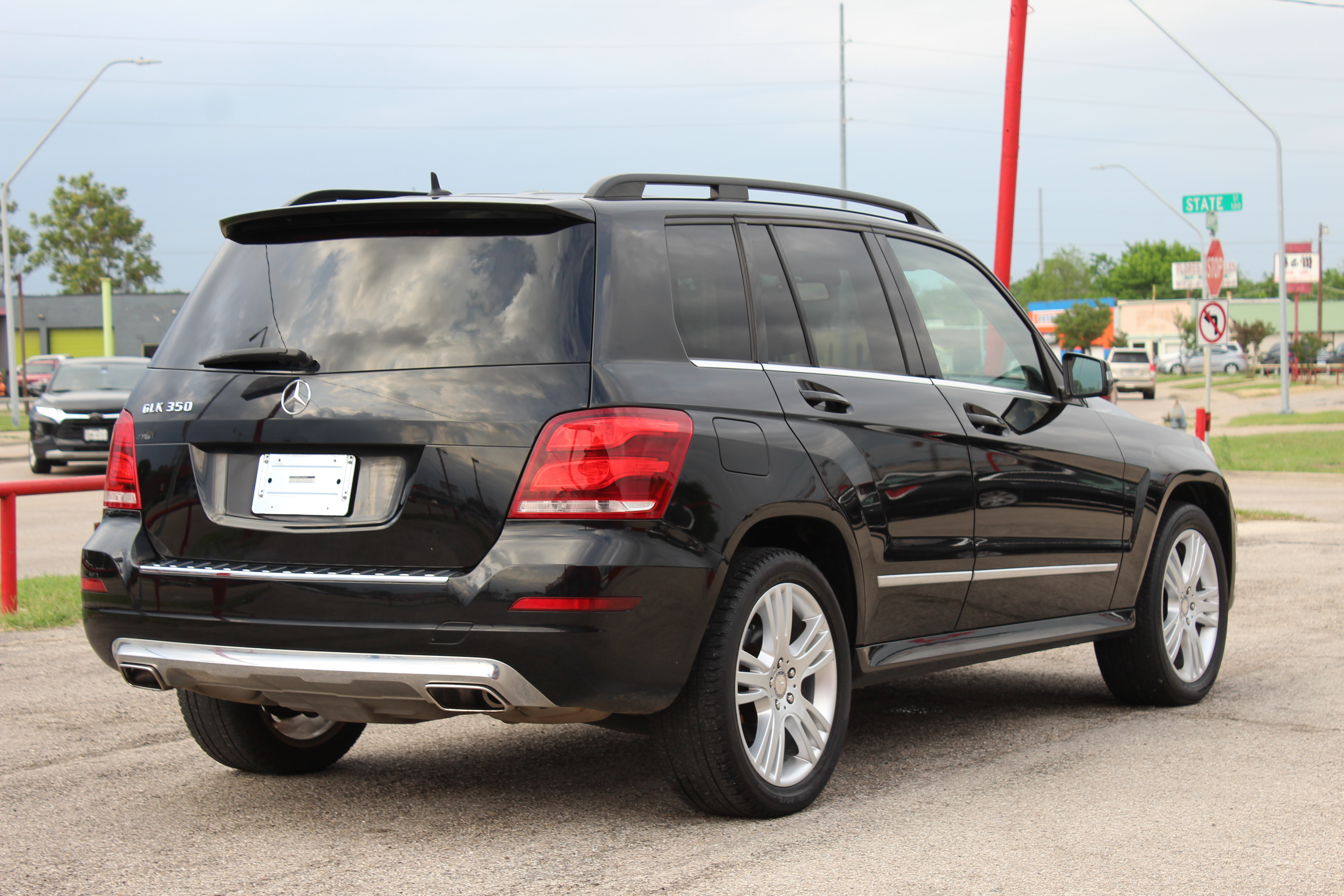 2015 Mercedes-Benz GLK 350 RWD 4dr GLK 350 - Black exterior view 9