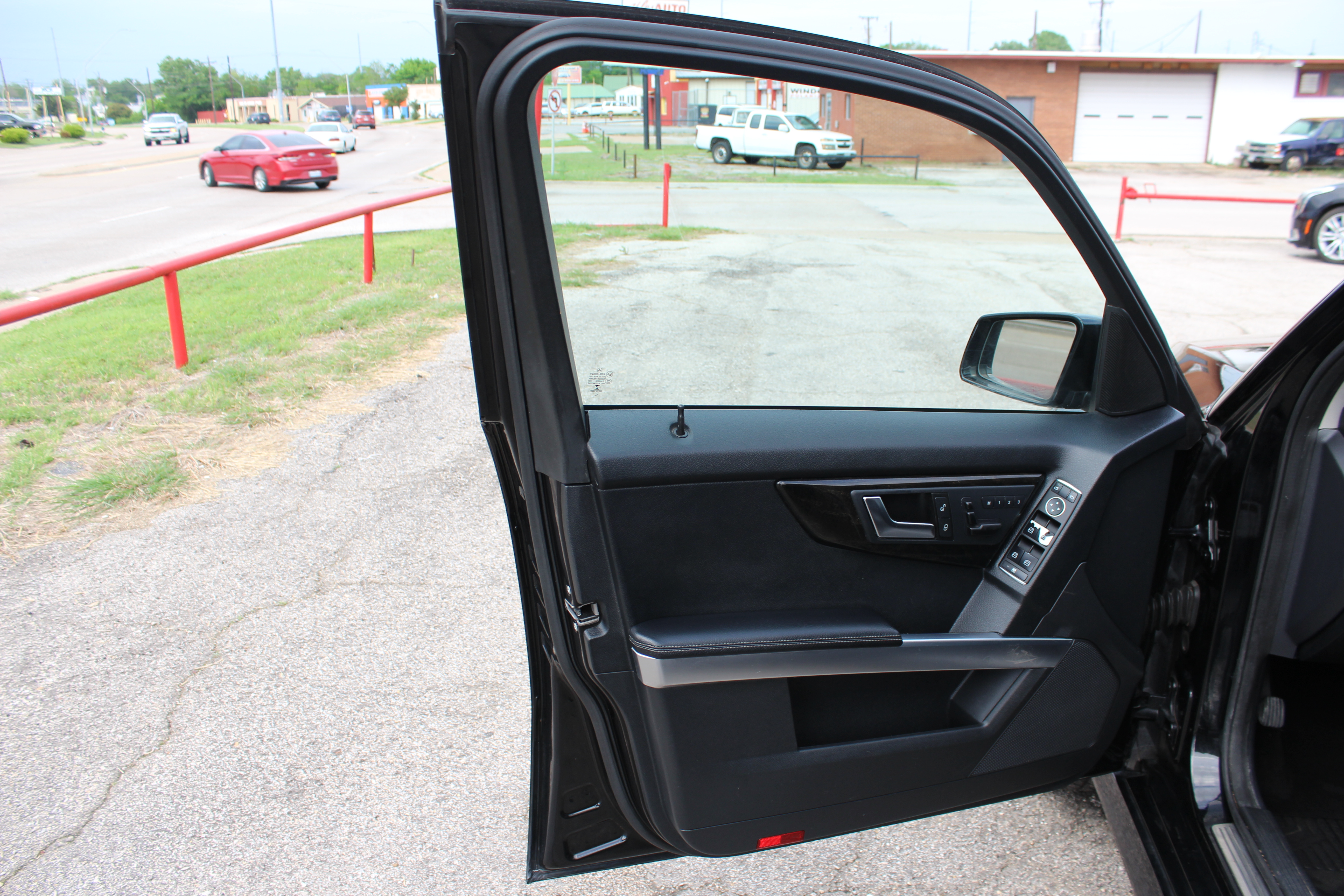 2015 Mercedes-Benz GLK 350 RWD 4dr GLK 350 - Black exterior view 13
