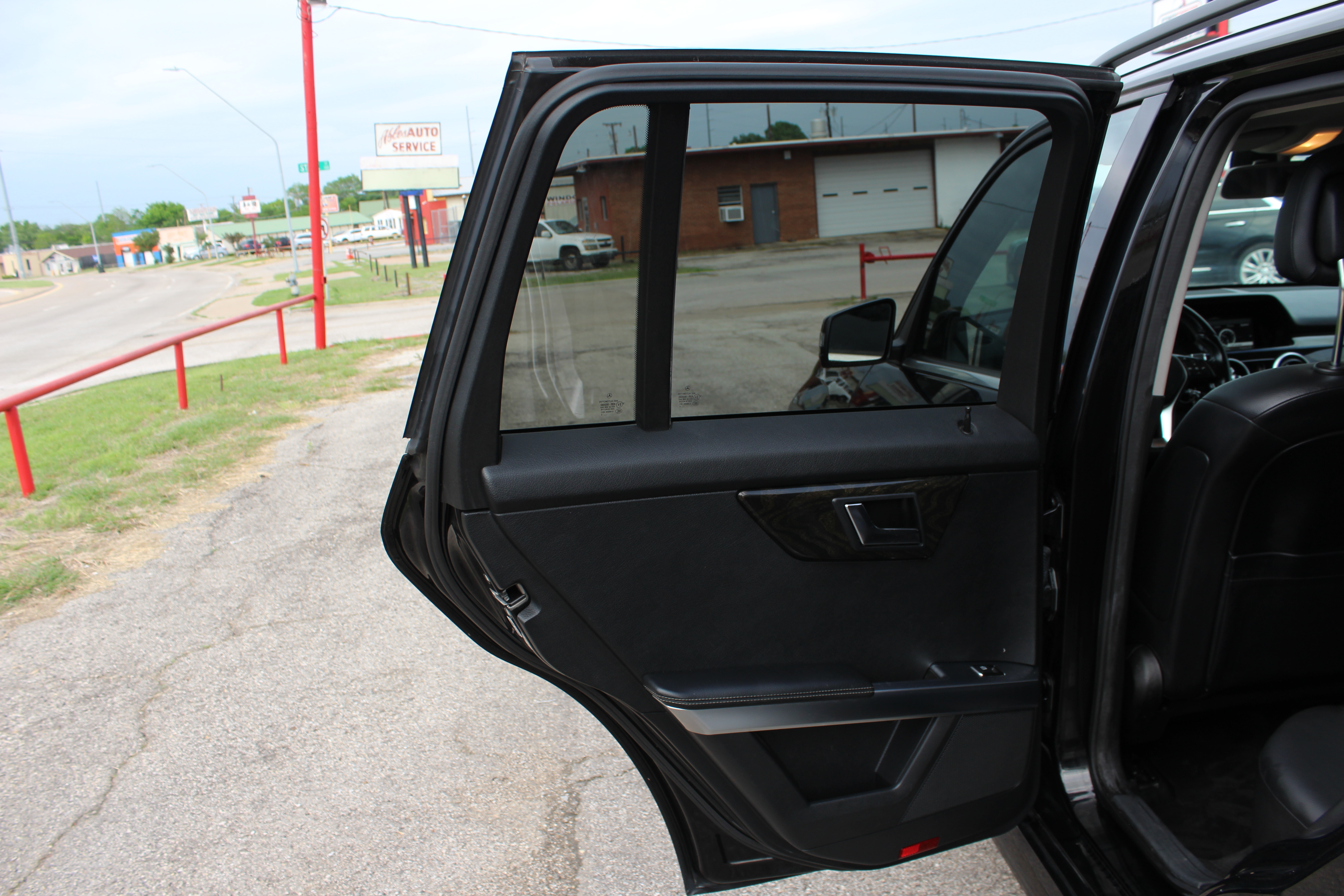 2015 Mercedes-Benz GLK 350 RWD 4dr GLK 350 - Black exterior view 18