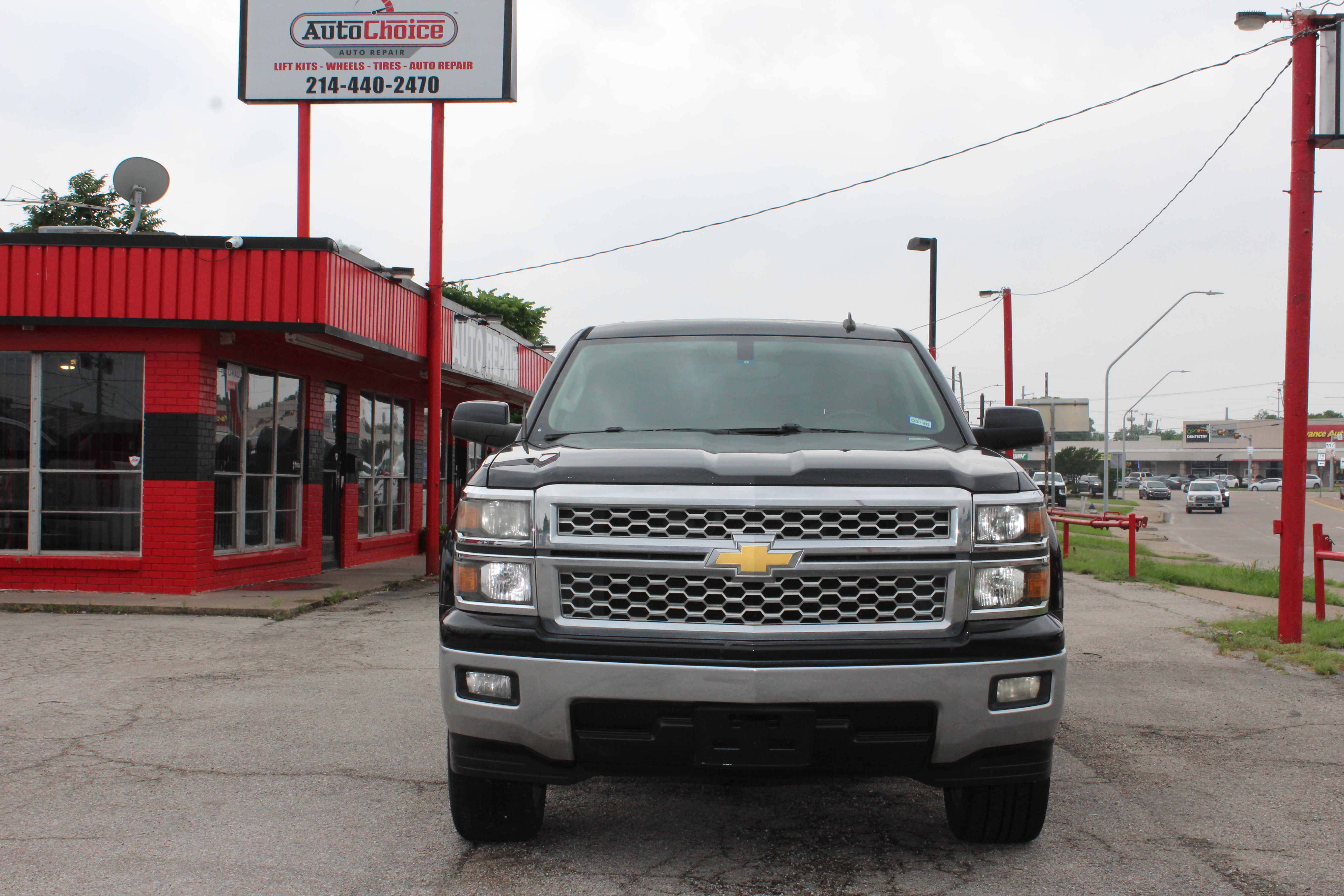 2014 Chevrolet Silverado 1500 2WD Crew Cab 143.5 LT w/1LT - Black exterior view 3