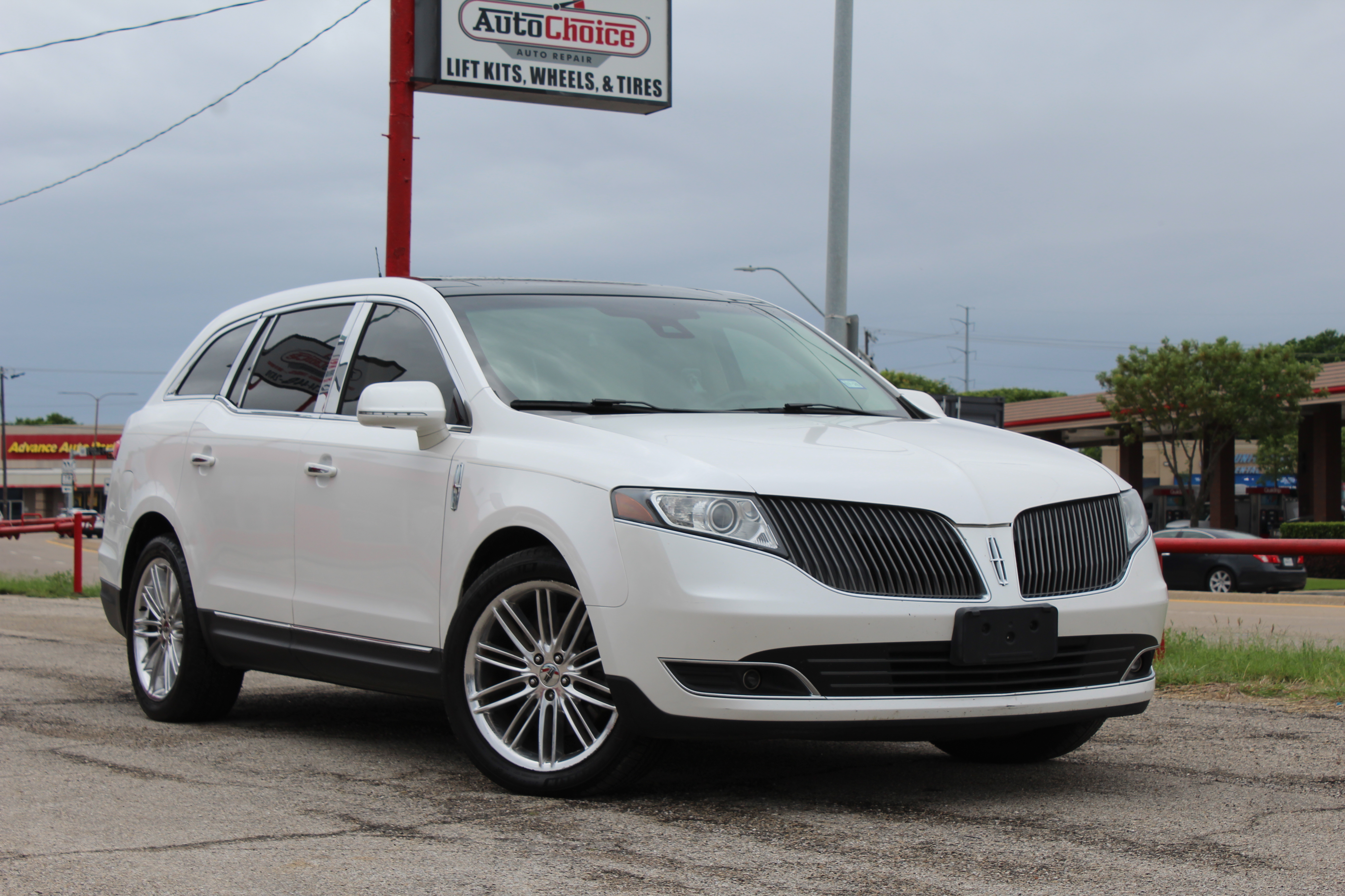 2014 Lincoln MKT