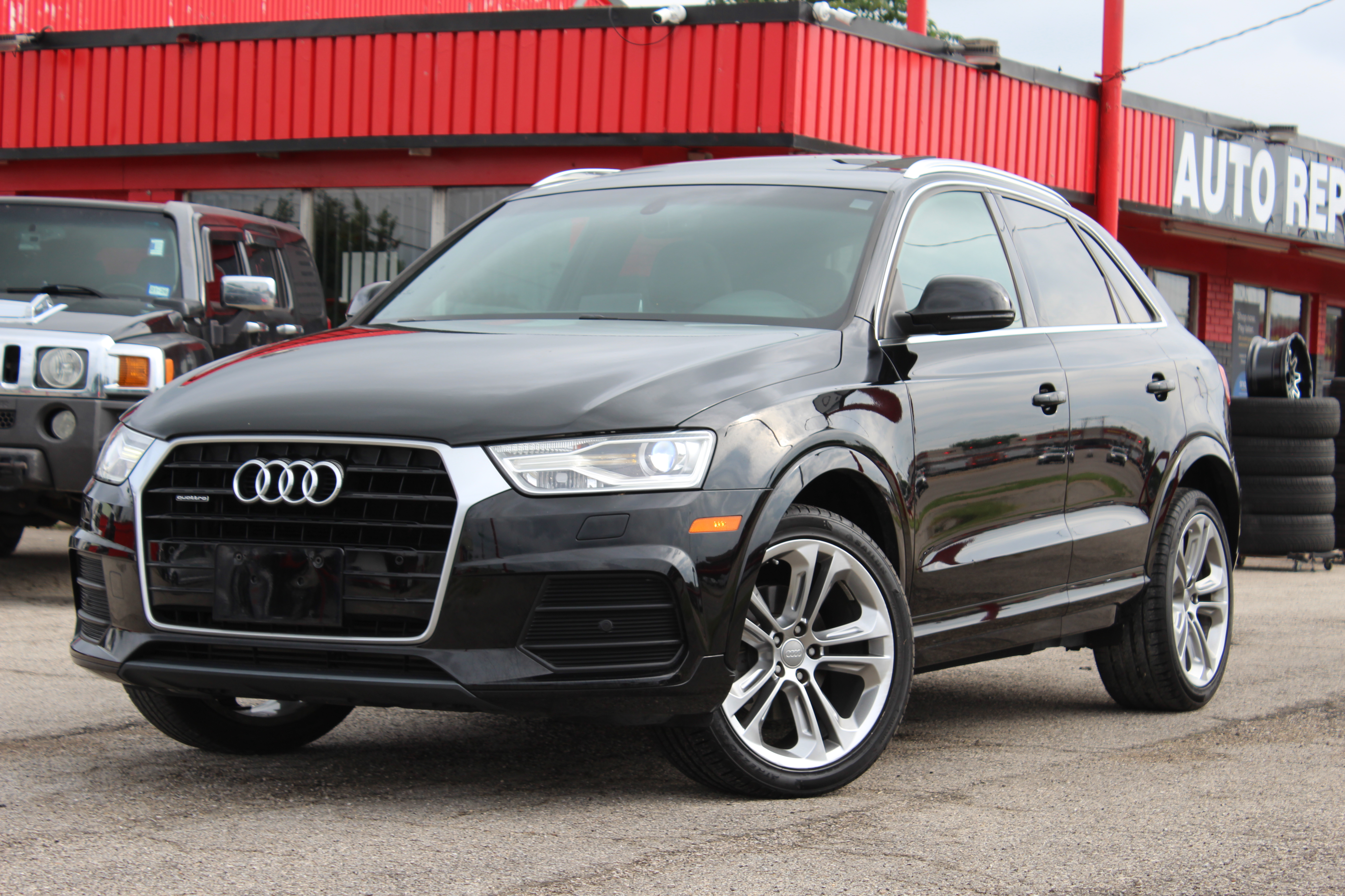 2016 Audi Q3 quattro 4dr Premium Plus - Black exterior view 9