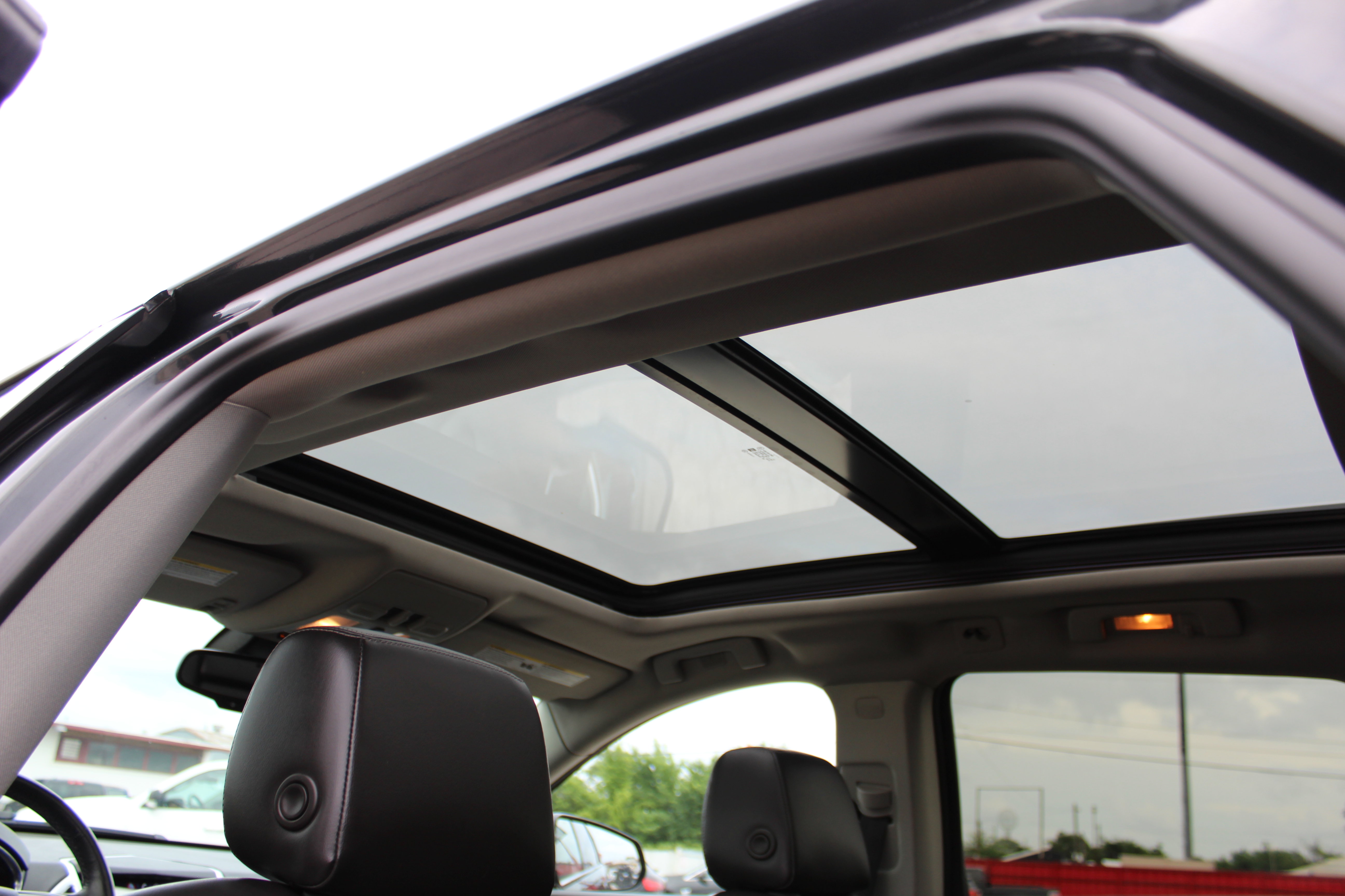2015 Cadillac SRX FWD 4dr Luxury Collection - Gray exterior view 20