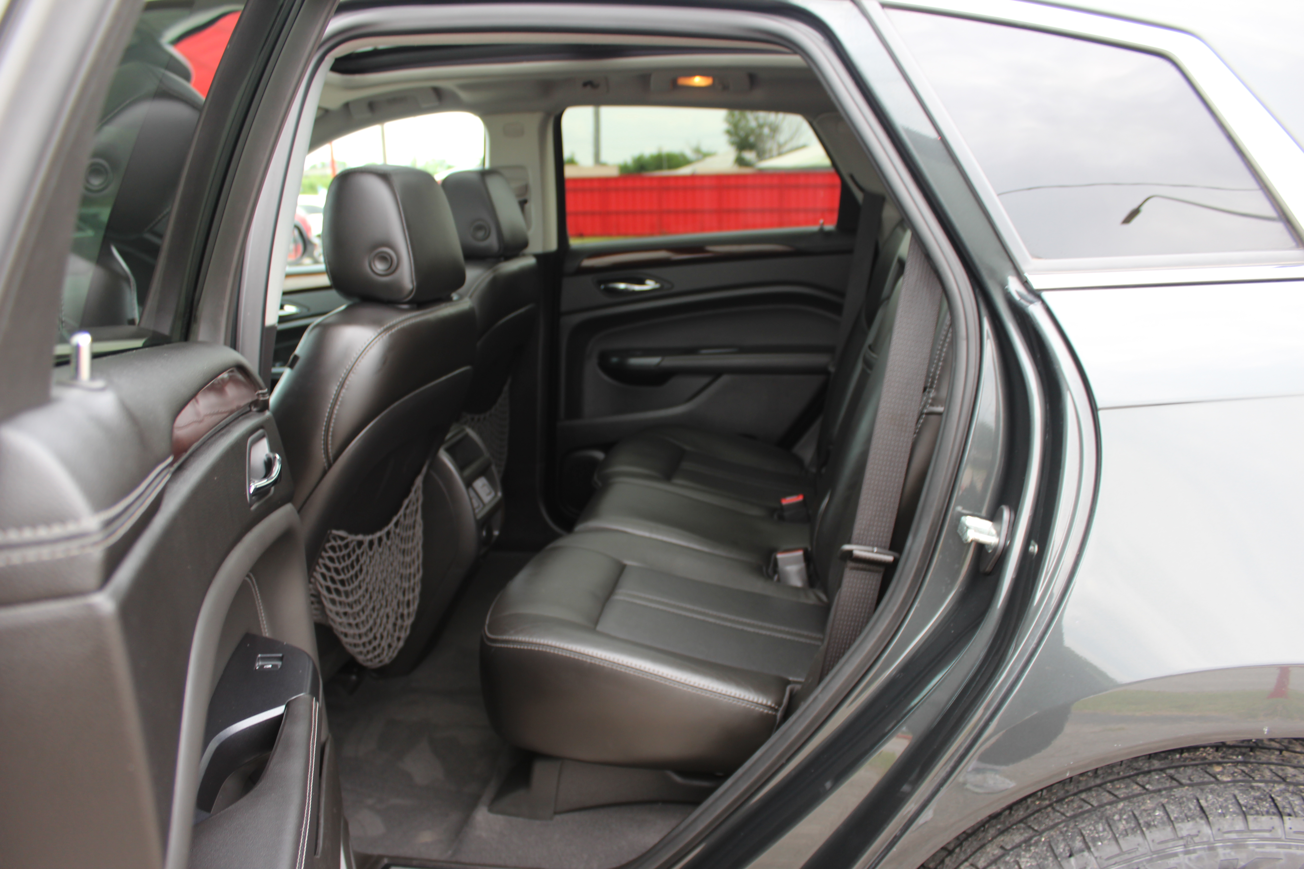 2015 Cadillac SRX FWD 4dr Luxury Collection - Gray exterior view 19
