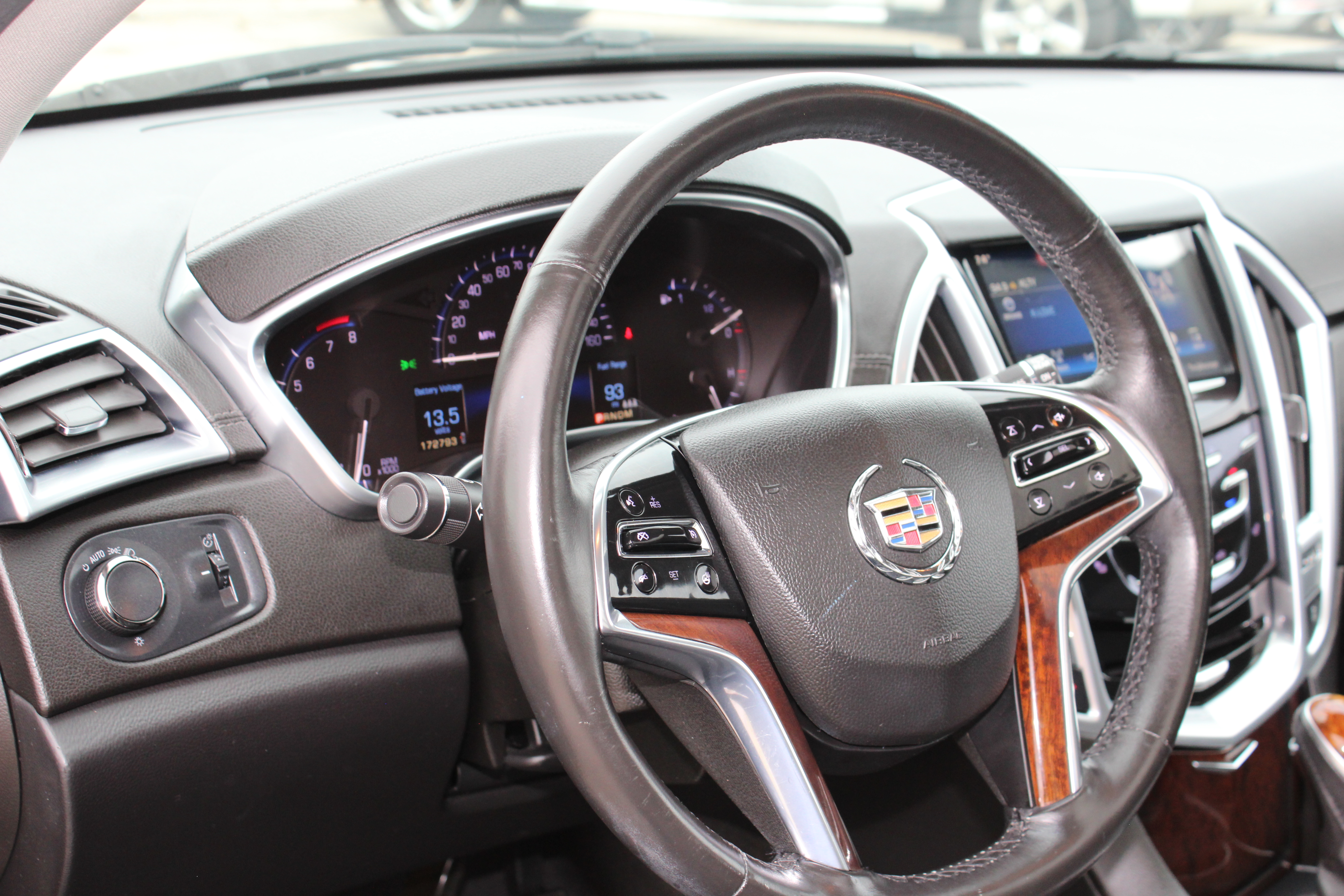2015 Cadillac SRX FWD 4dr Luxury Collection - Gray exterior view 17