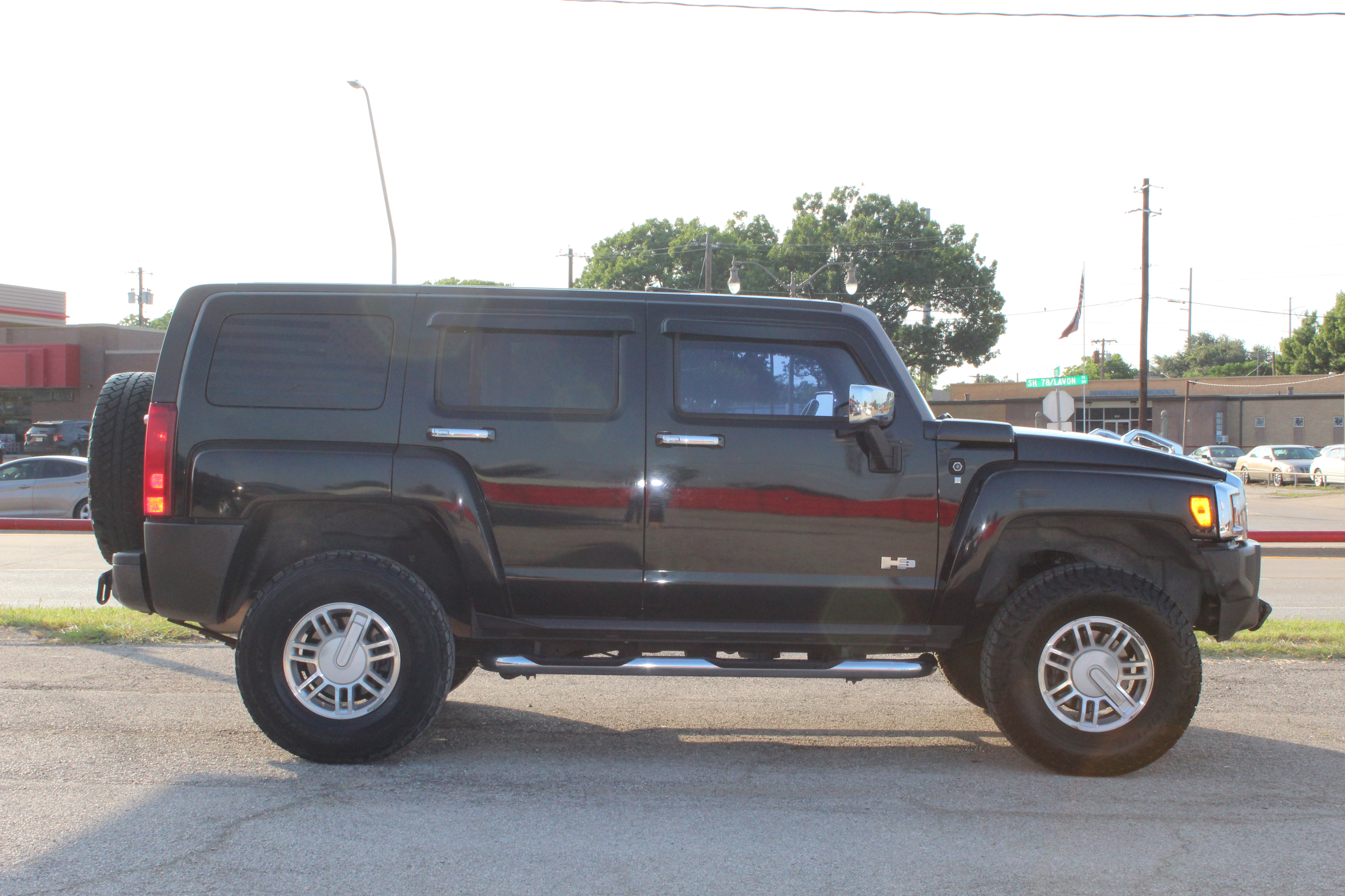 2006 Hummer H3 SUV 4dr 4WD SUV - Black exterior view 15