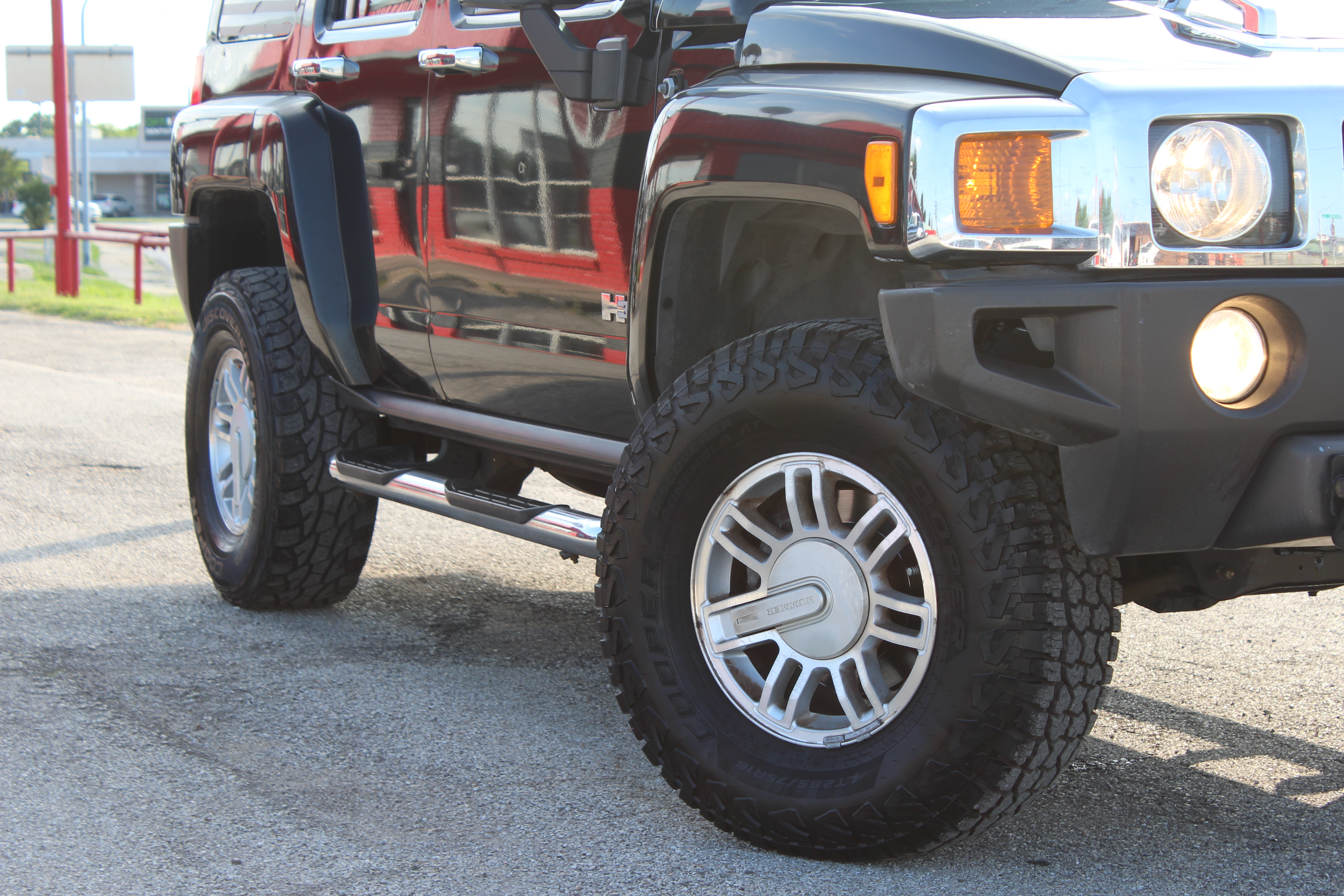 2006 Hummer H3 SUV 4dr 4WD SUV - Black exterior view 3