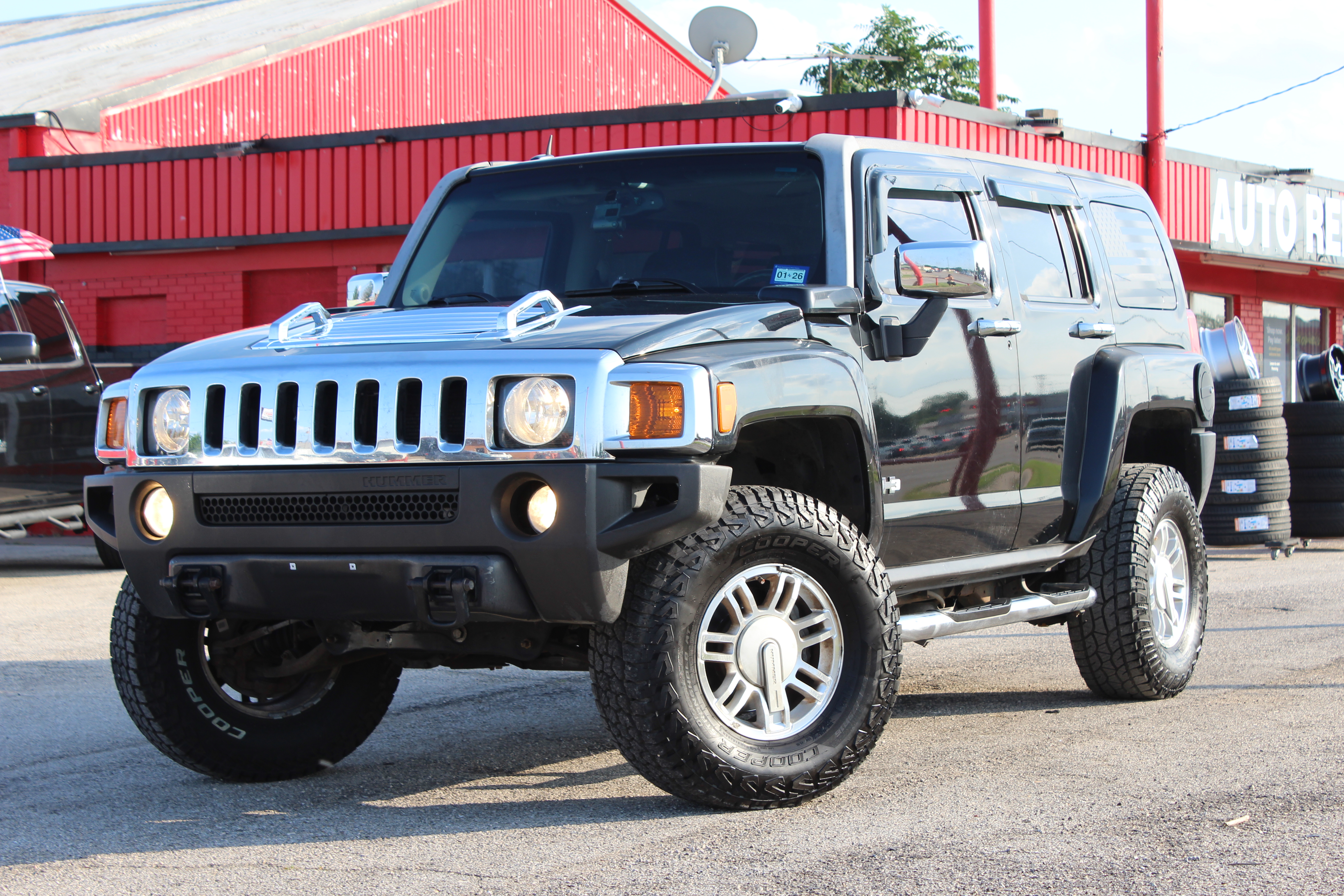 2006 Hummer H3 SUV 4dr 4WD SUV - Black exterior view 9