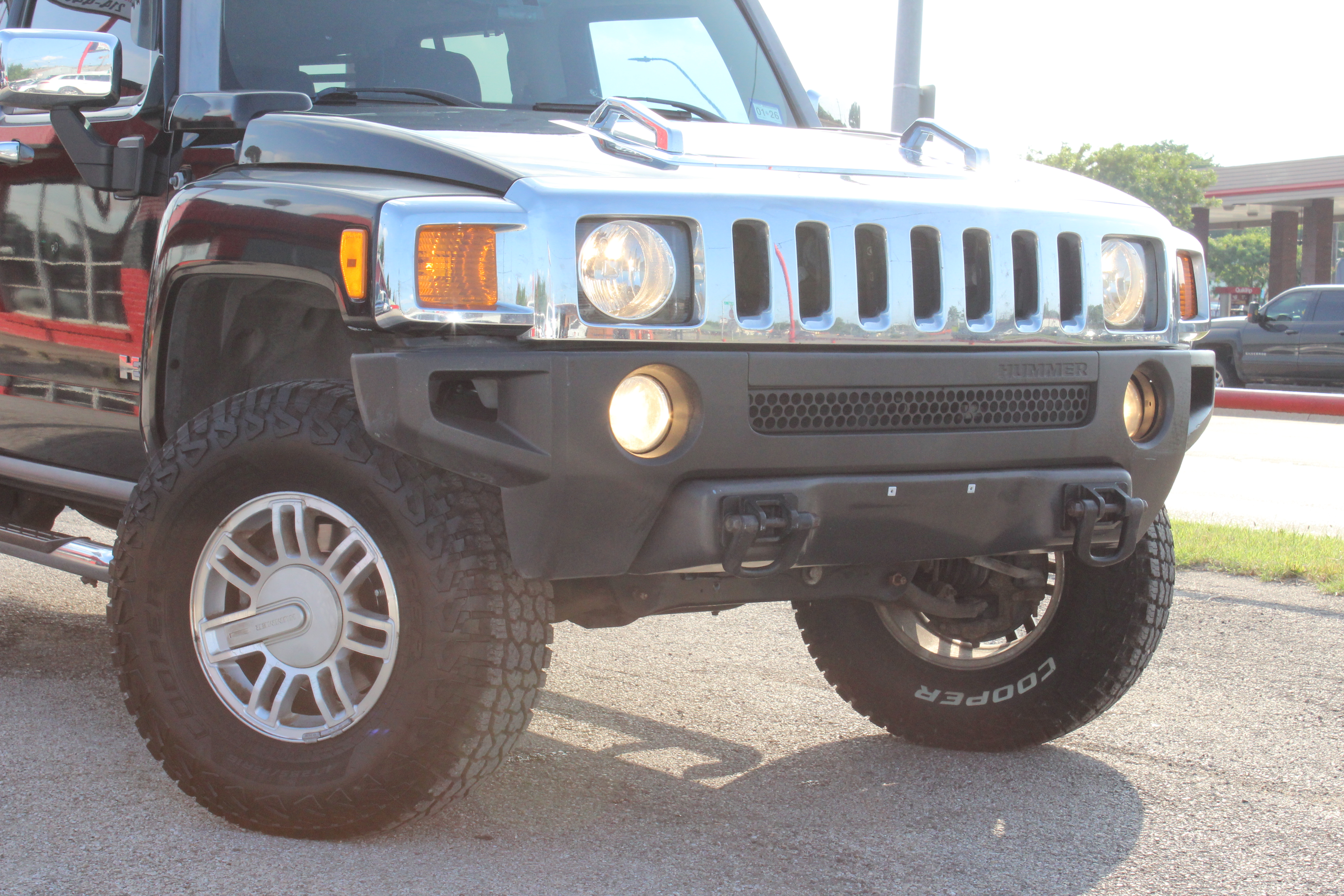 2006 Hummer H3 SUV 4dr 4WD SUV - Black exterior view 2
