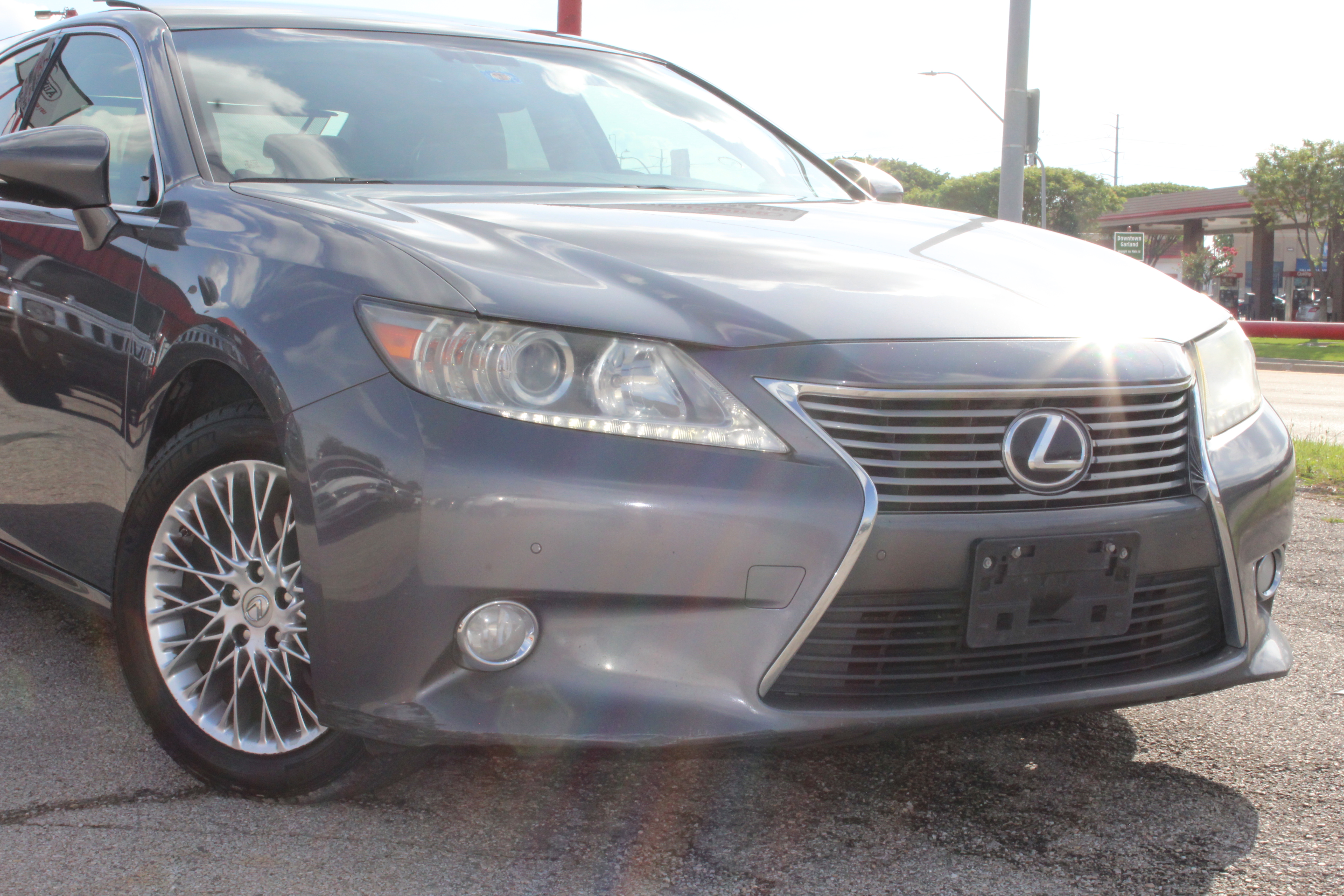 2013 Lexus ES 350 4dr Sdn - Gray exterior view 2