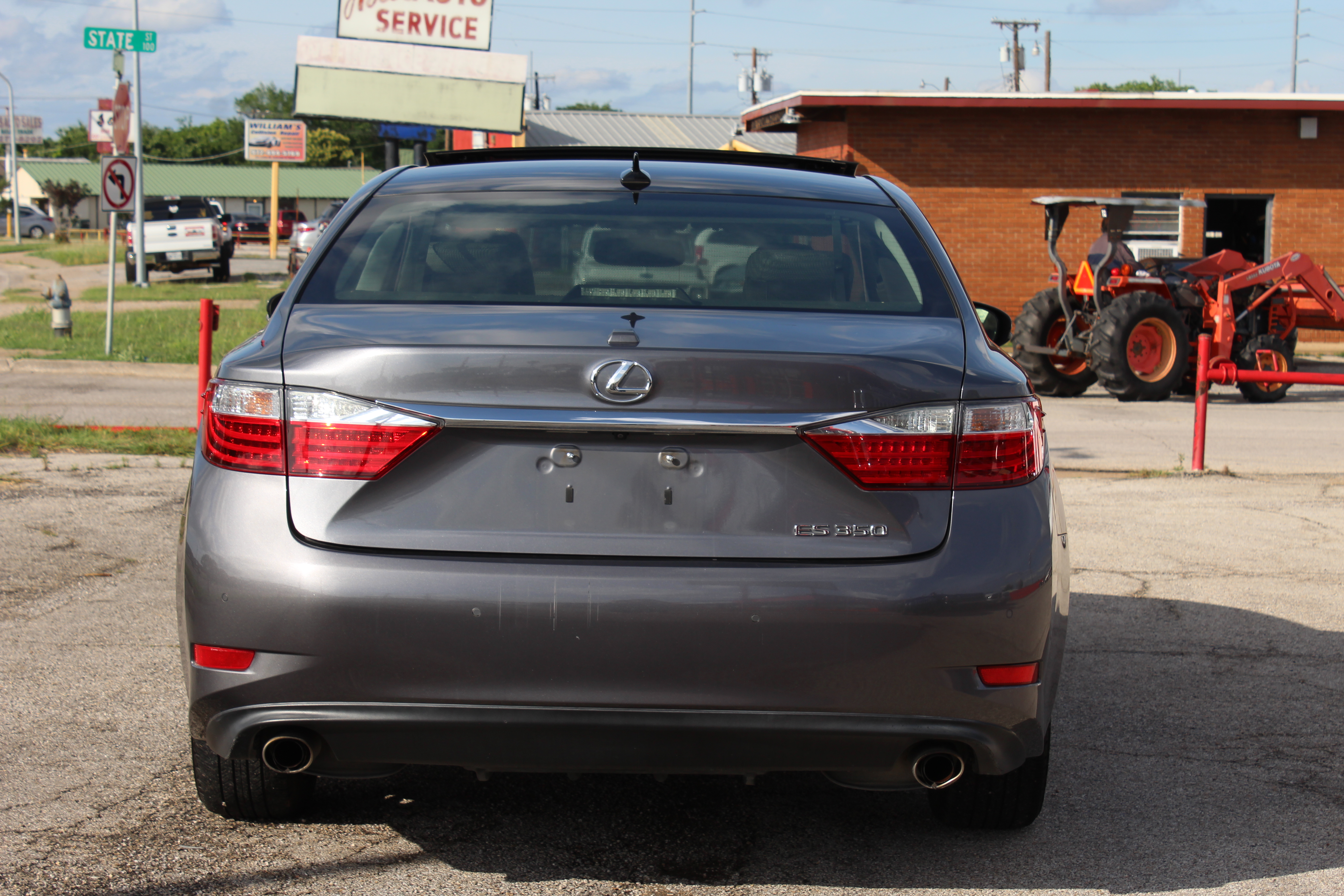 2013 Lexus ES 350 4dr Sdn - Gray exterior view 10