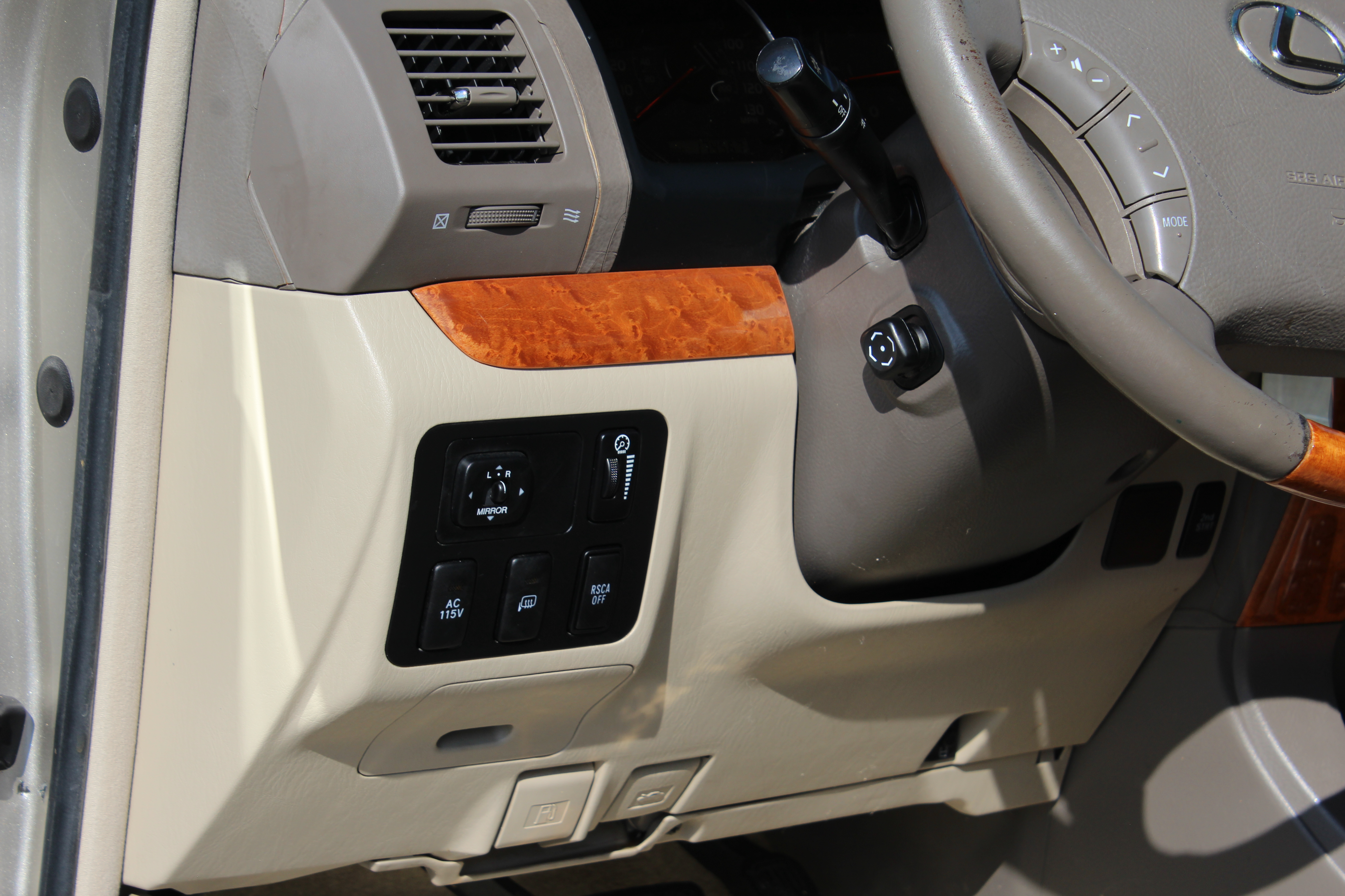 2004 Lexus GX 470 4dr SUV 4WD - Gold exterior view 17