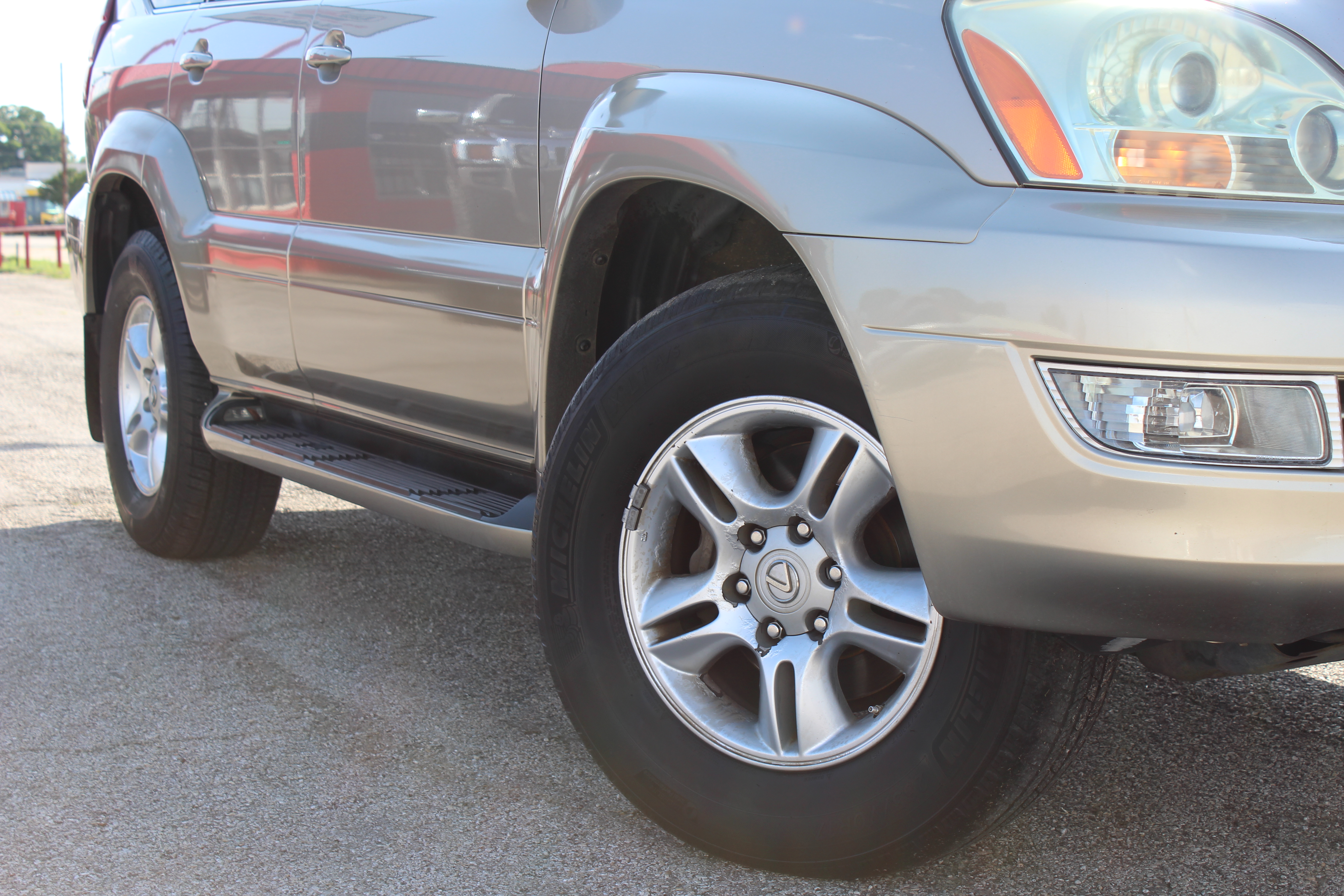 2004 Lexus GX 470 4dr SUV 4WD - Gold exterior view 4