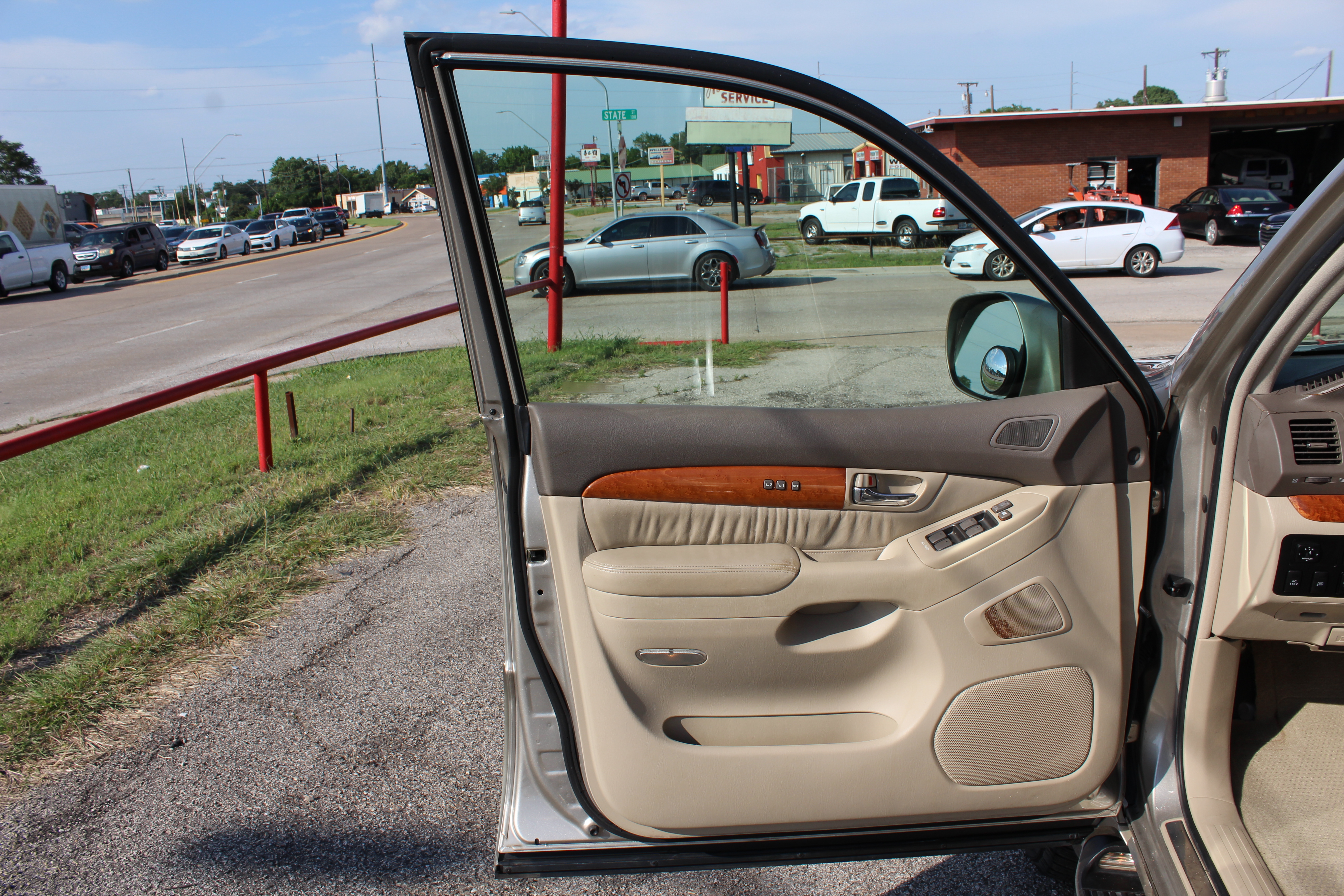 2004 Lexus GX 470 4dr SUV 4WD - Gold exterior view 19