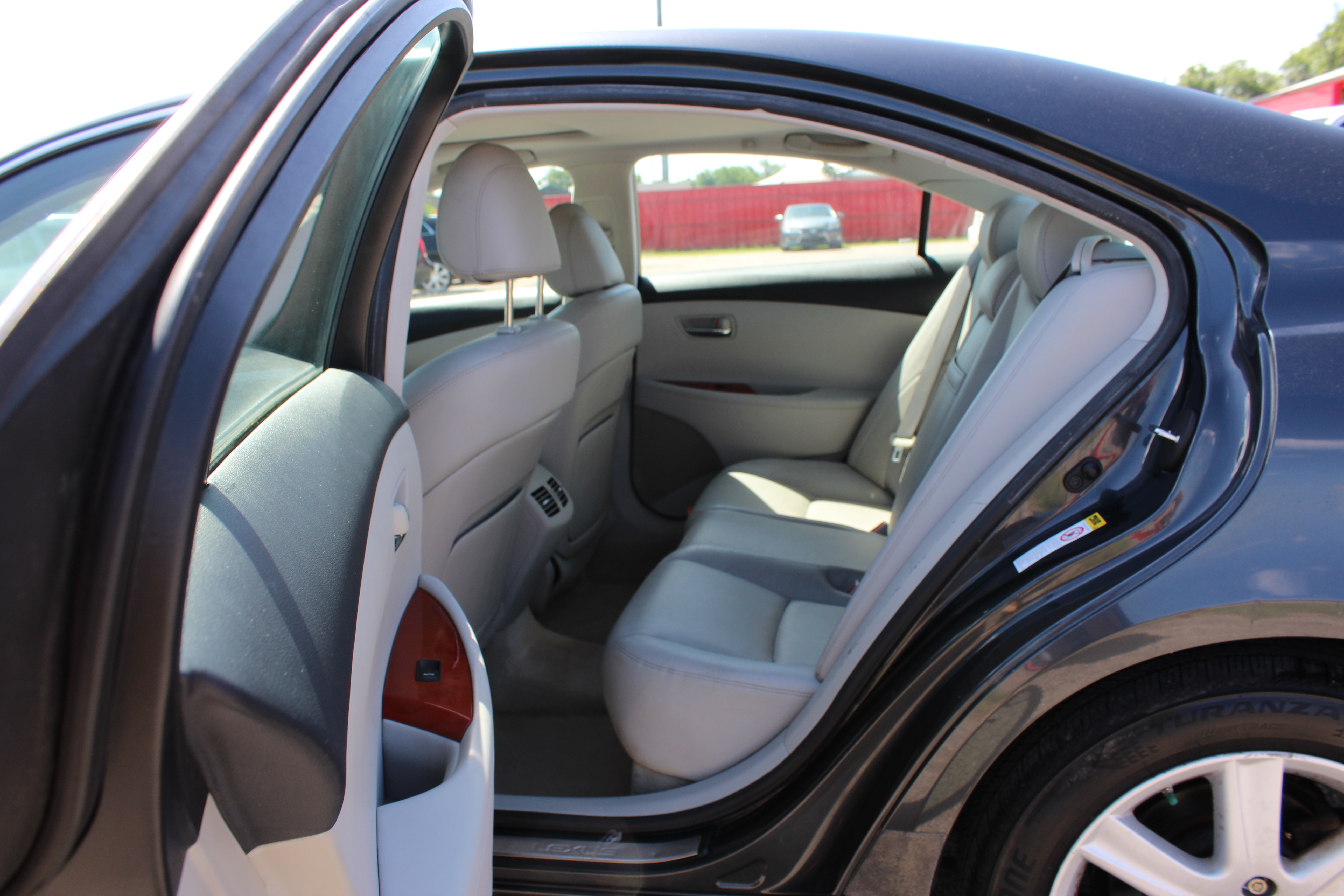 2007 Lexus ES 350 4dr Sdn - Gray exterior view 15