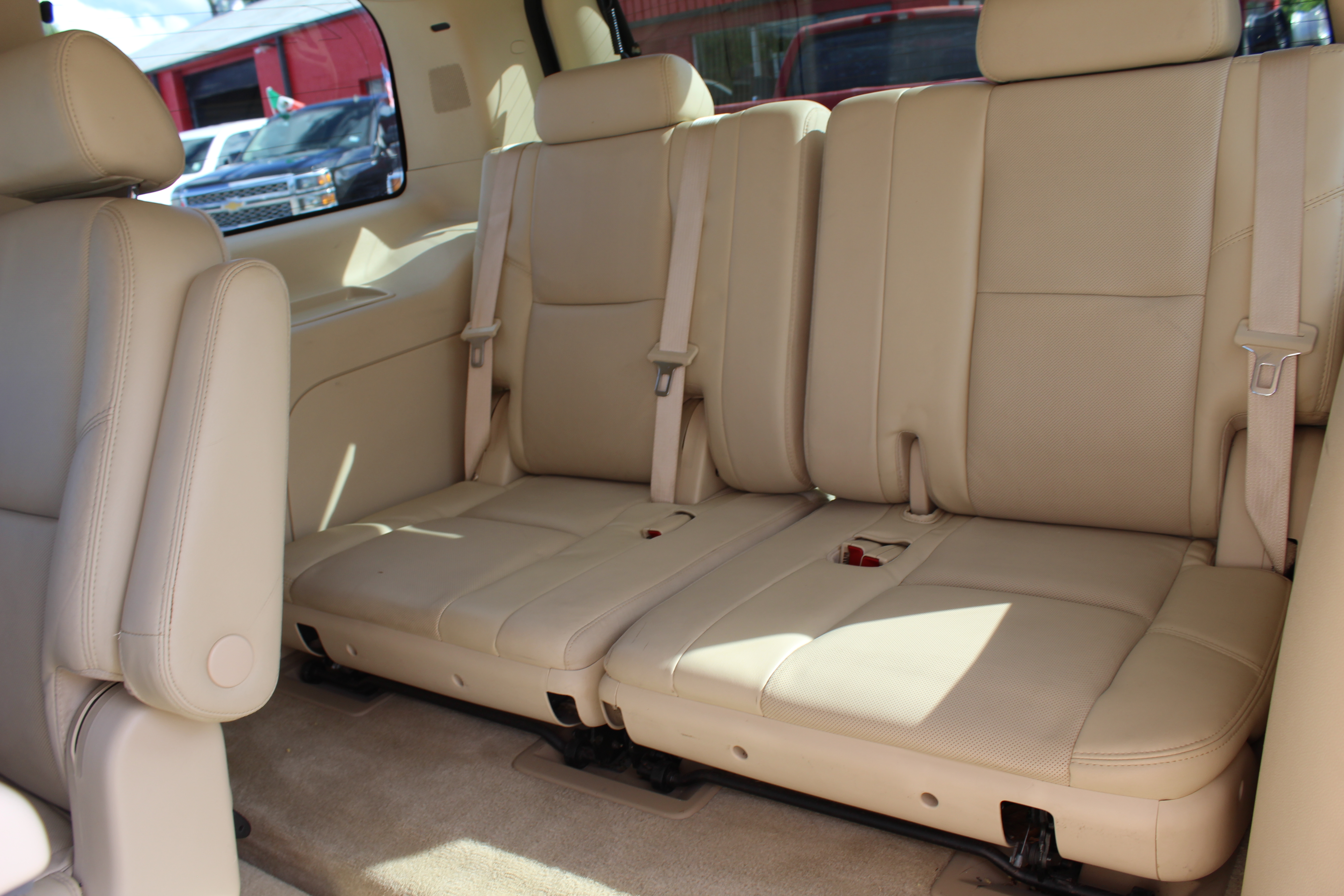 2007 Cadillac Escalade AWD 4dr - Cream exterior view 20