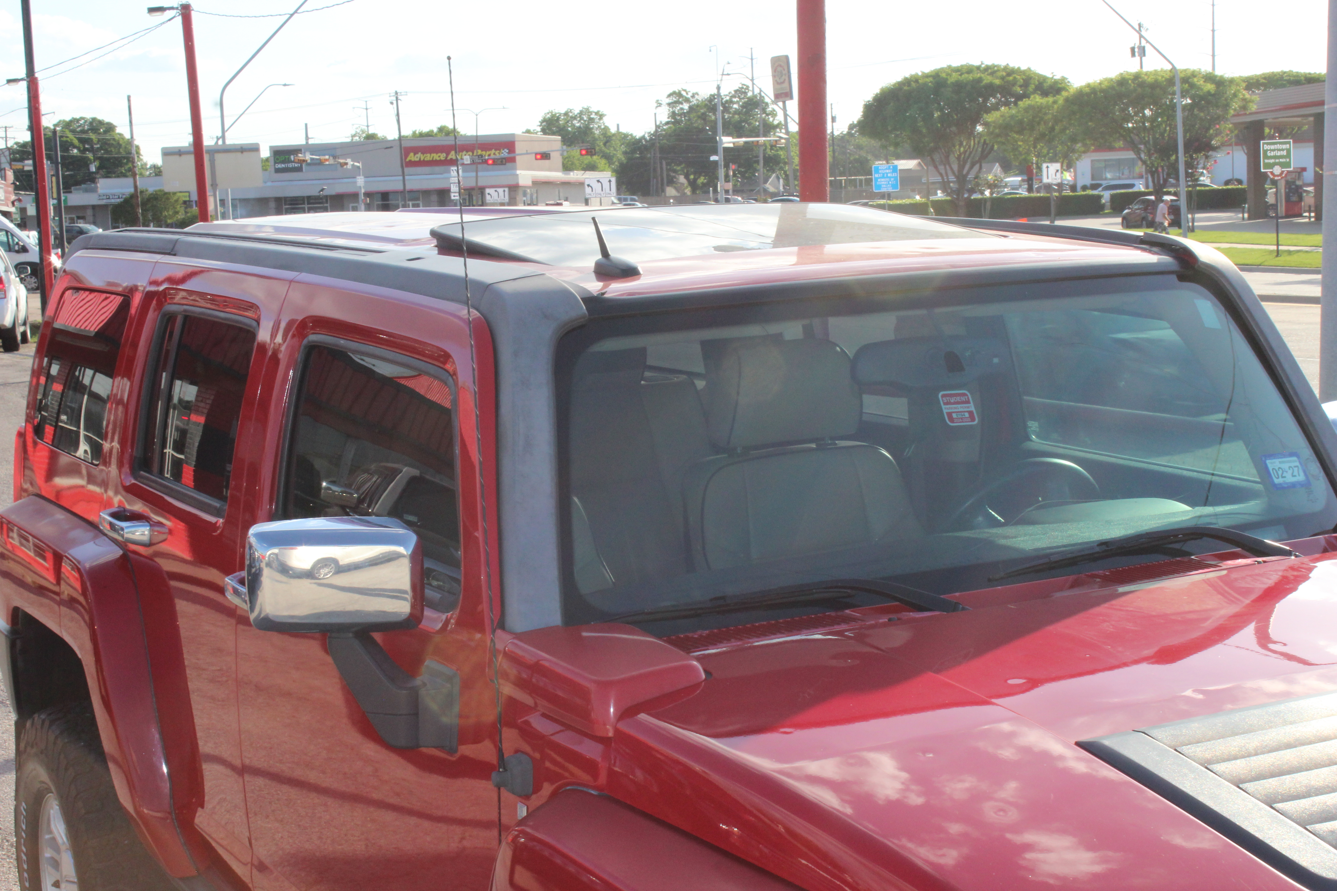2008 Hummer H3 SUV 4WD 4dr SUV Luxury - Red exterior view 5