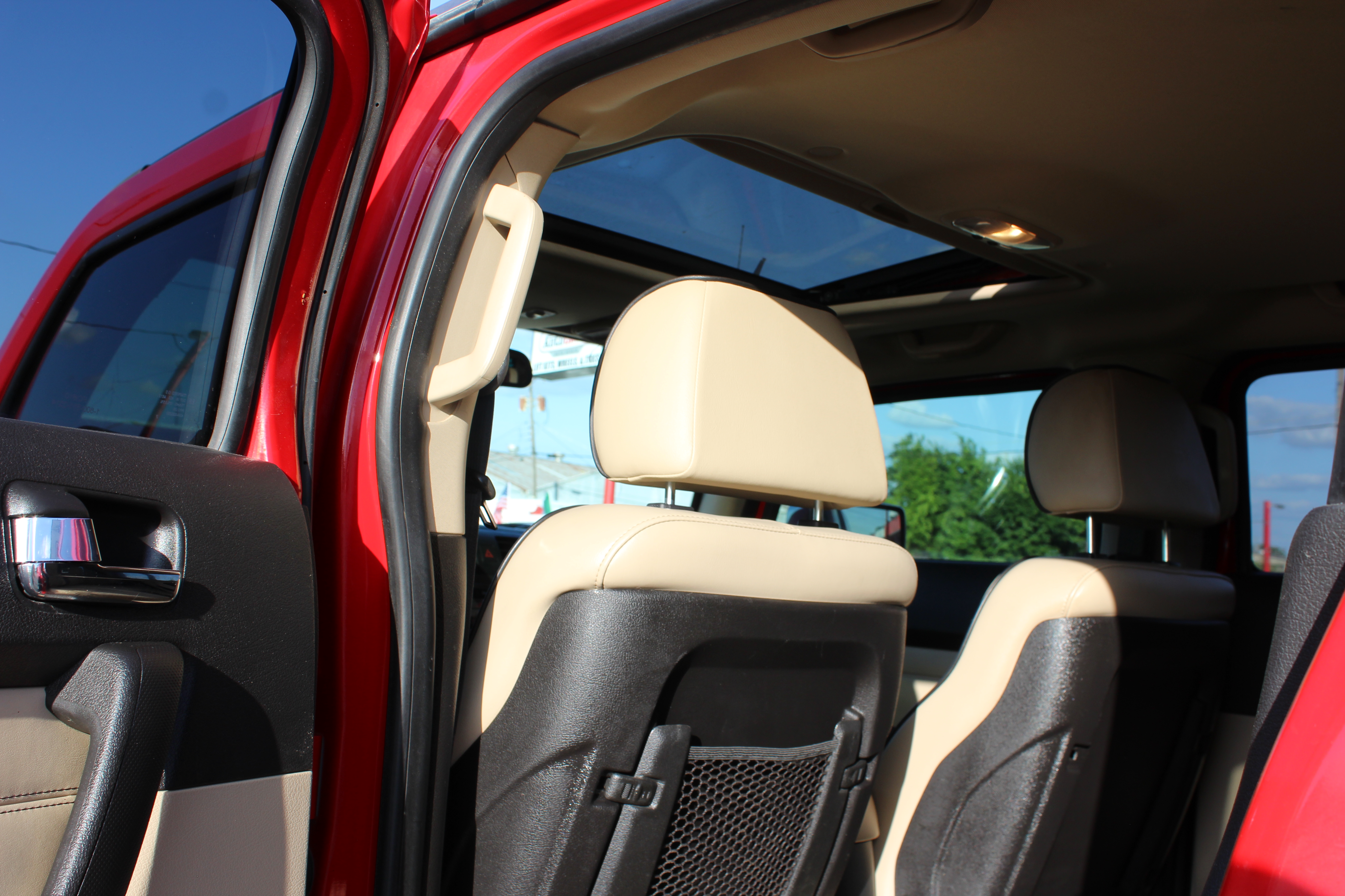 2008 Hummer H3 SUV 4WD 4dr SUV Luxury - Red exterior view 20