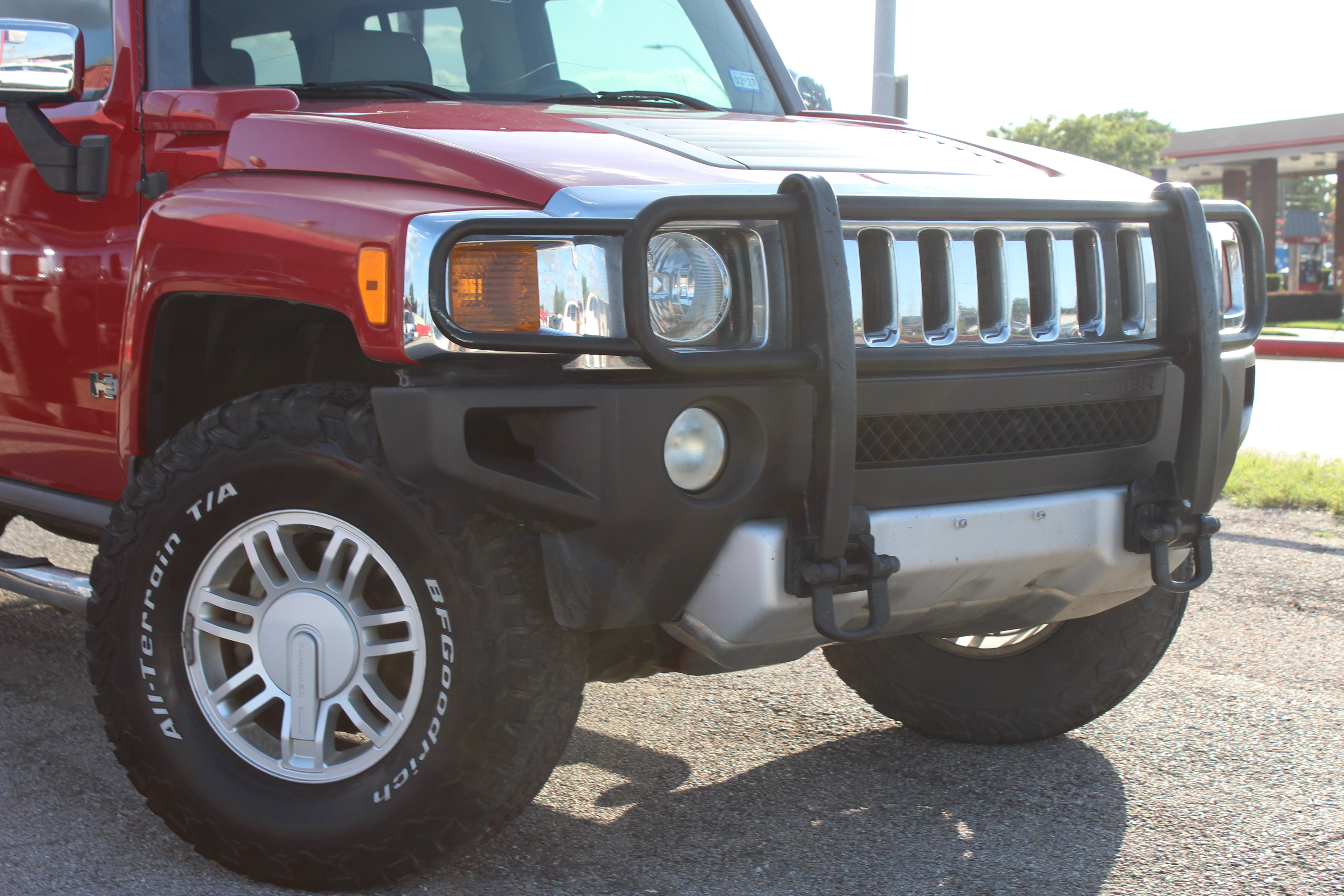 2008 Hummer H3 SUV 4WD 4dr SUV Luxury - Red exterior view 4