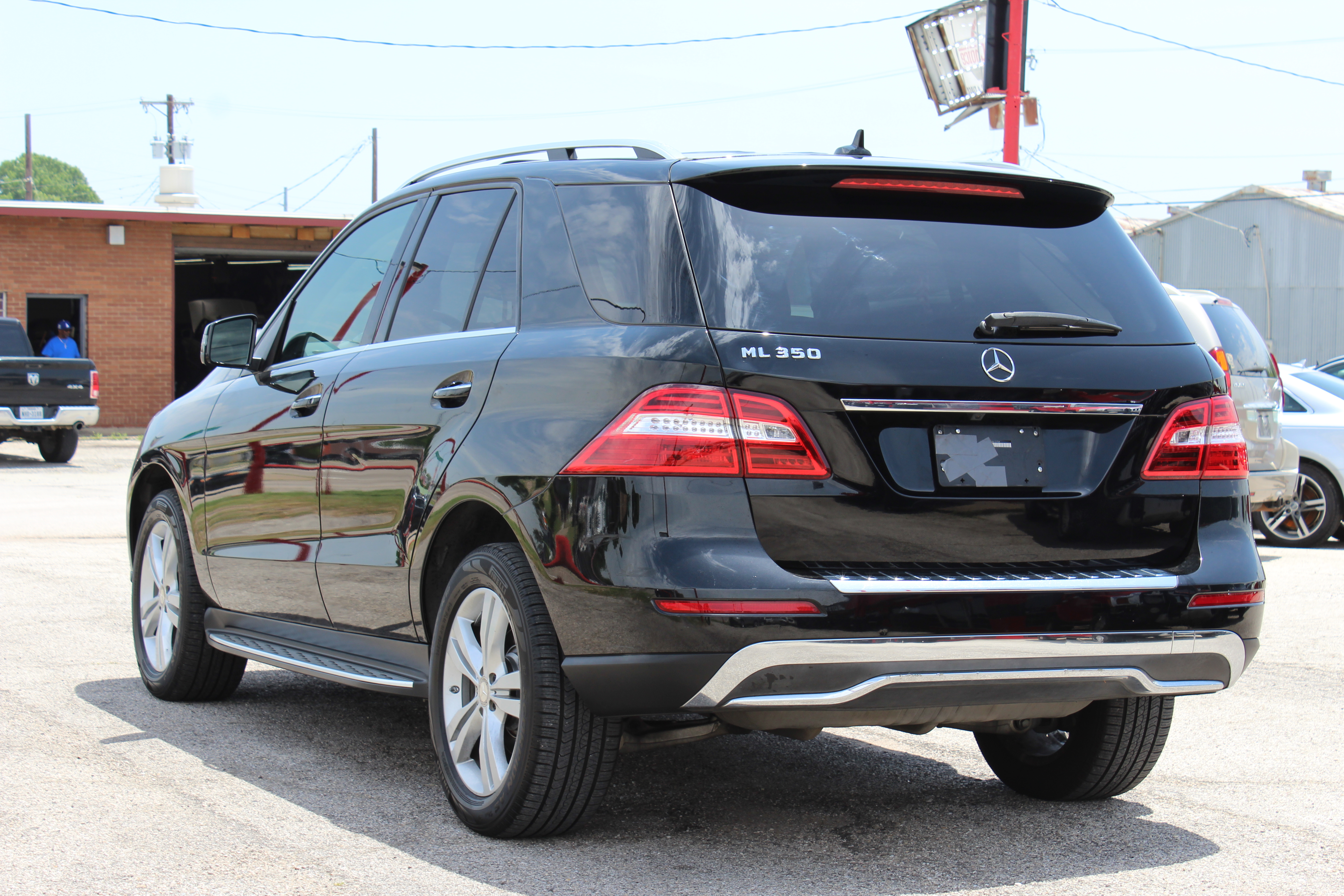 2015 Mercedes-Benz ML 350 RWD 4dr ML 350 - Black exterior view 10