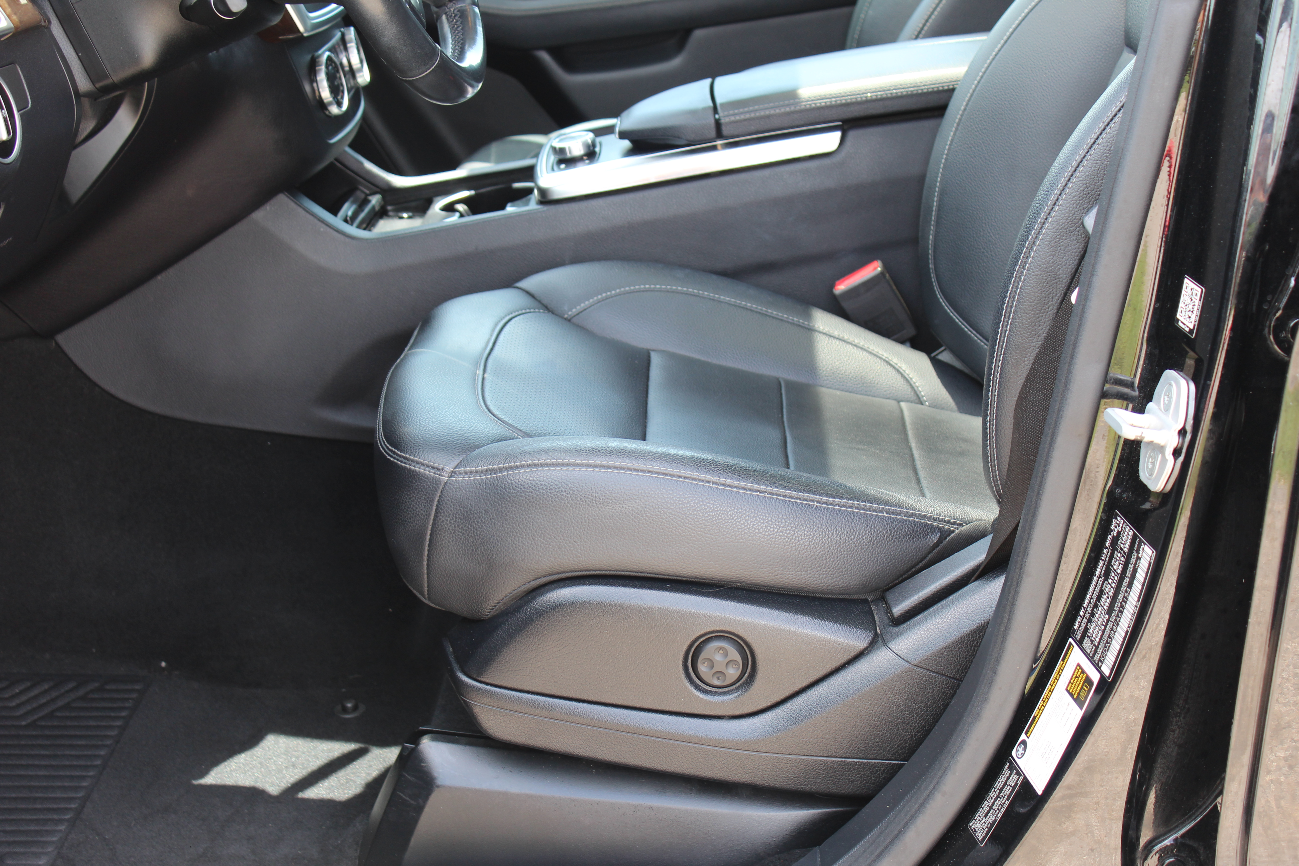 2015 Mercedes-Benz ML 350 RWD 4dr ML 350 - Black exterior view 15
