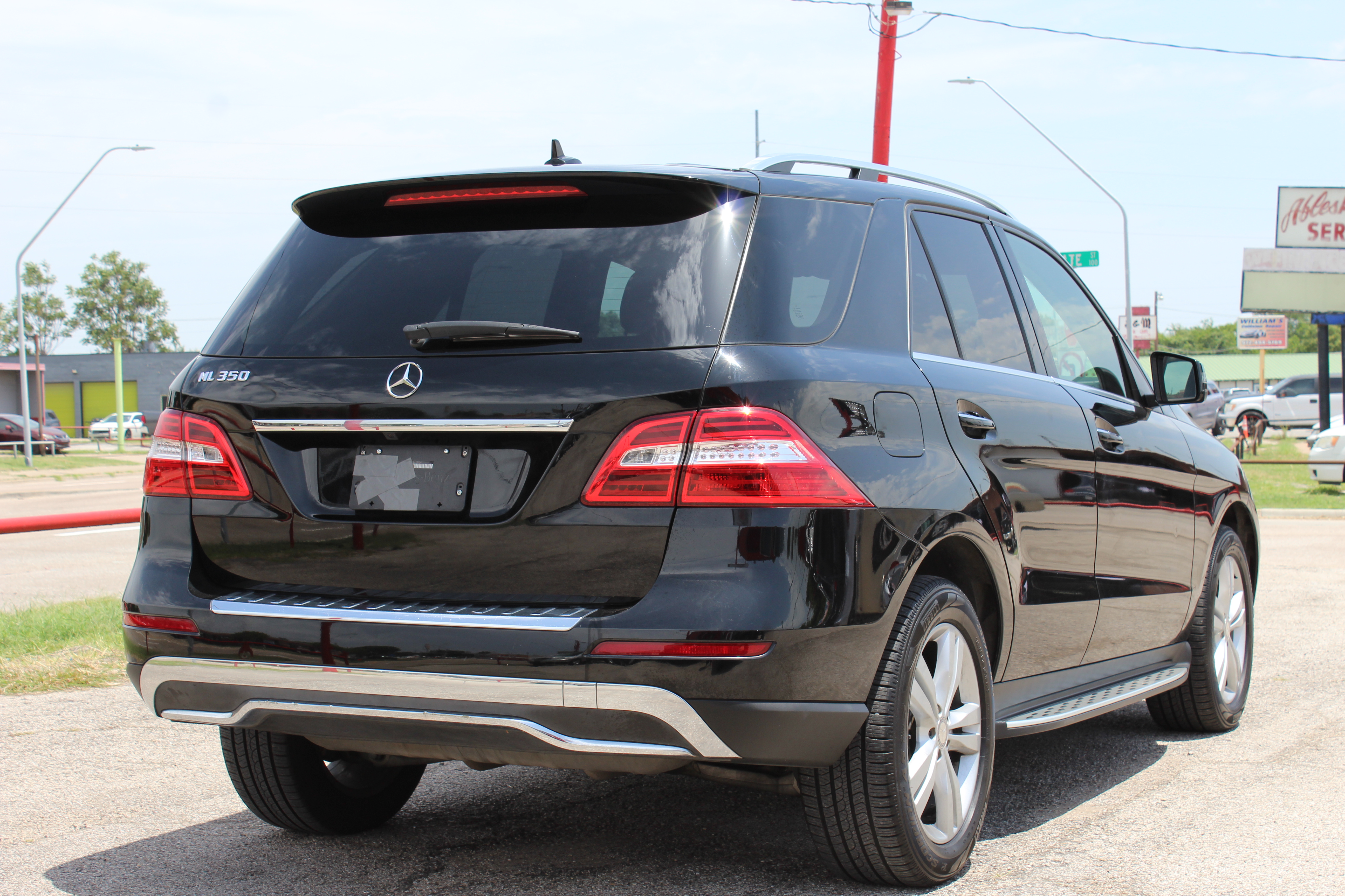 2015 Mercedes-Benz ML 350 RWD 4dr ML 350 - Black exterior view 12