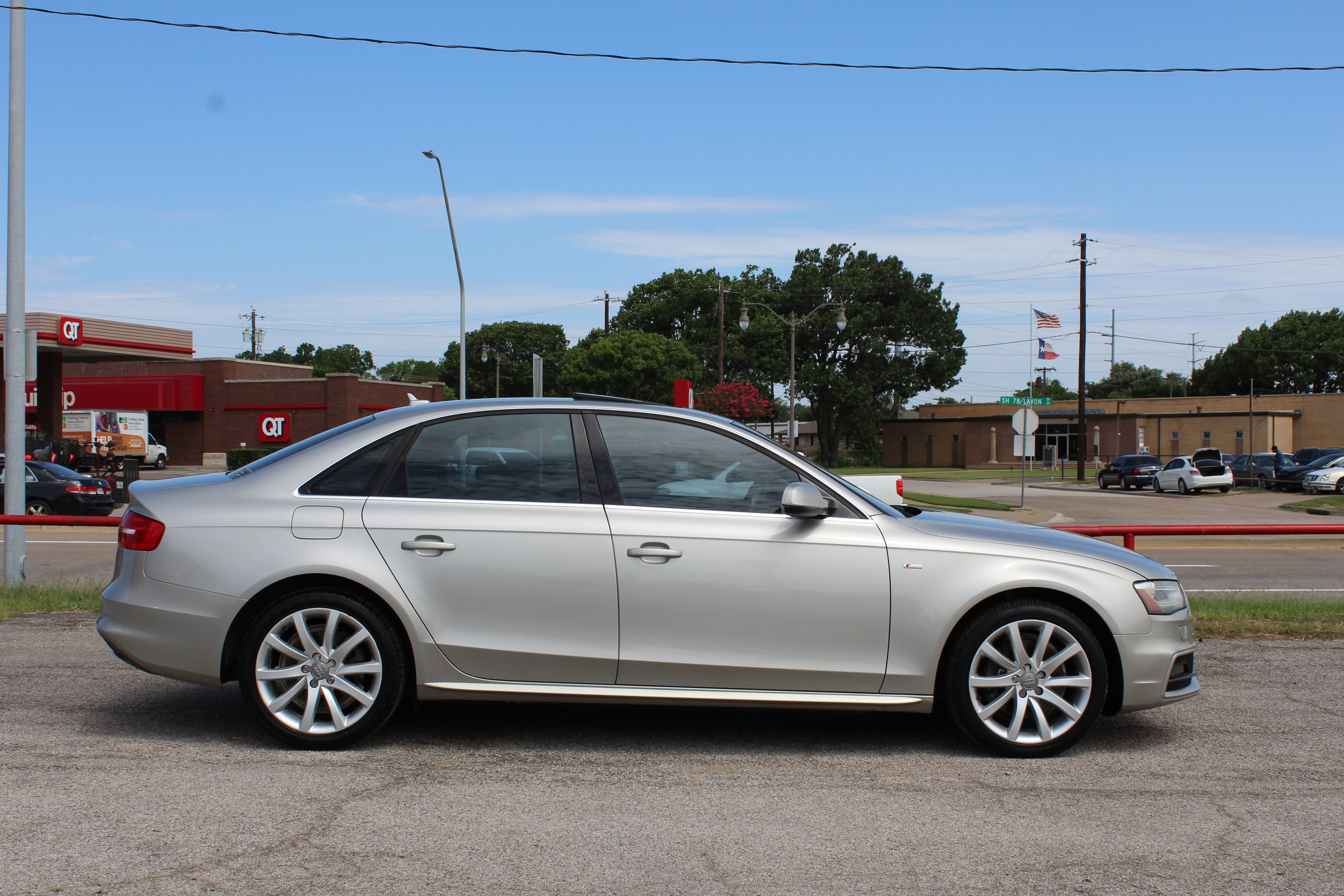 2014 Audi A4 4dr Sdn CVT FrontTrak 2.0T Premium - Silver exterior view 13