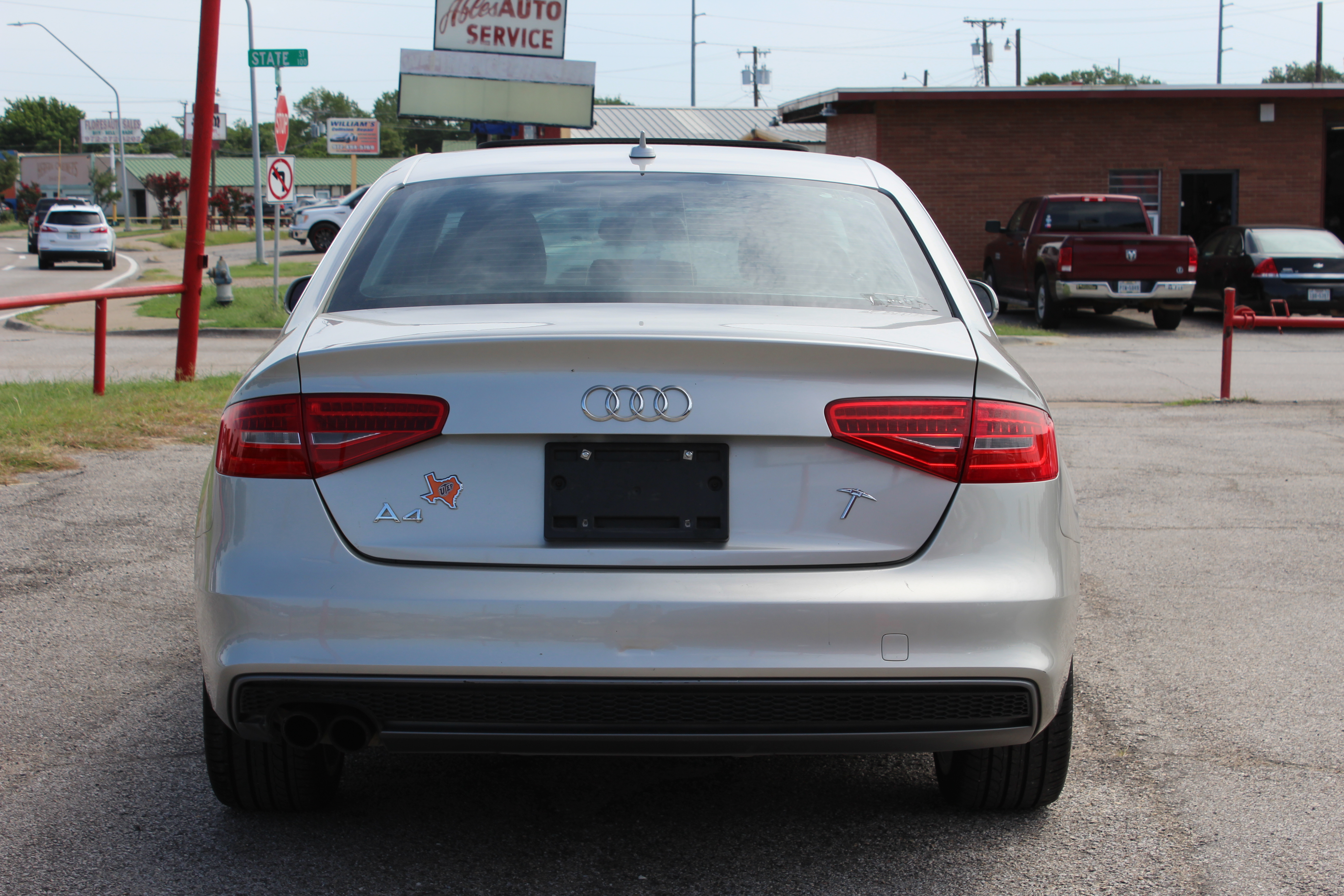 2014 Audi A4 4dr Sdn CVT FrontTrak 2.0T Premium - Silver exterior view 11