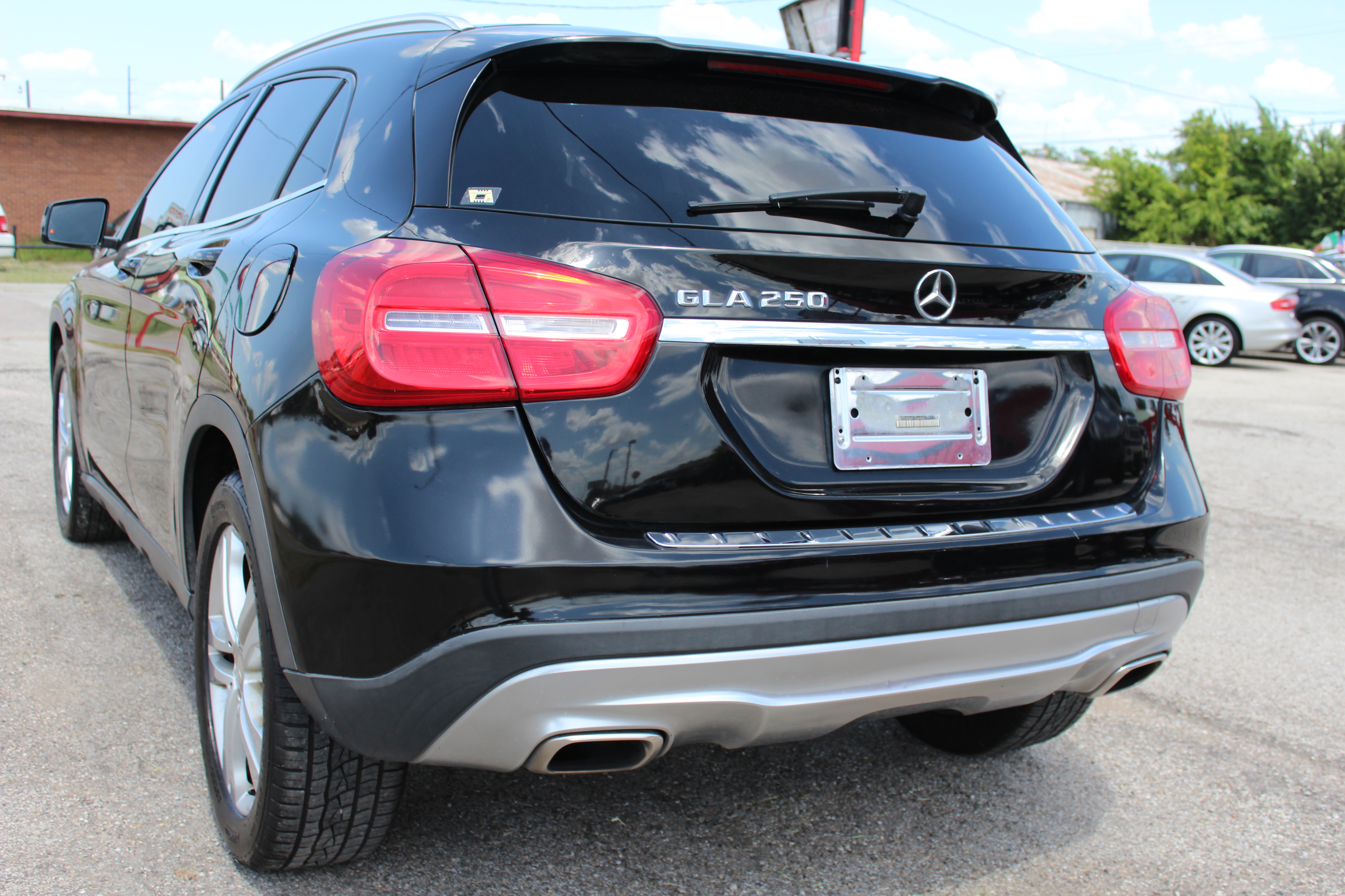 2015 Mercedes-Benz GLA 250 FWD 4dr GLA 250 - Black exterior view 19