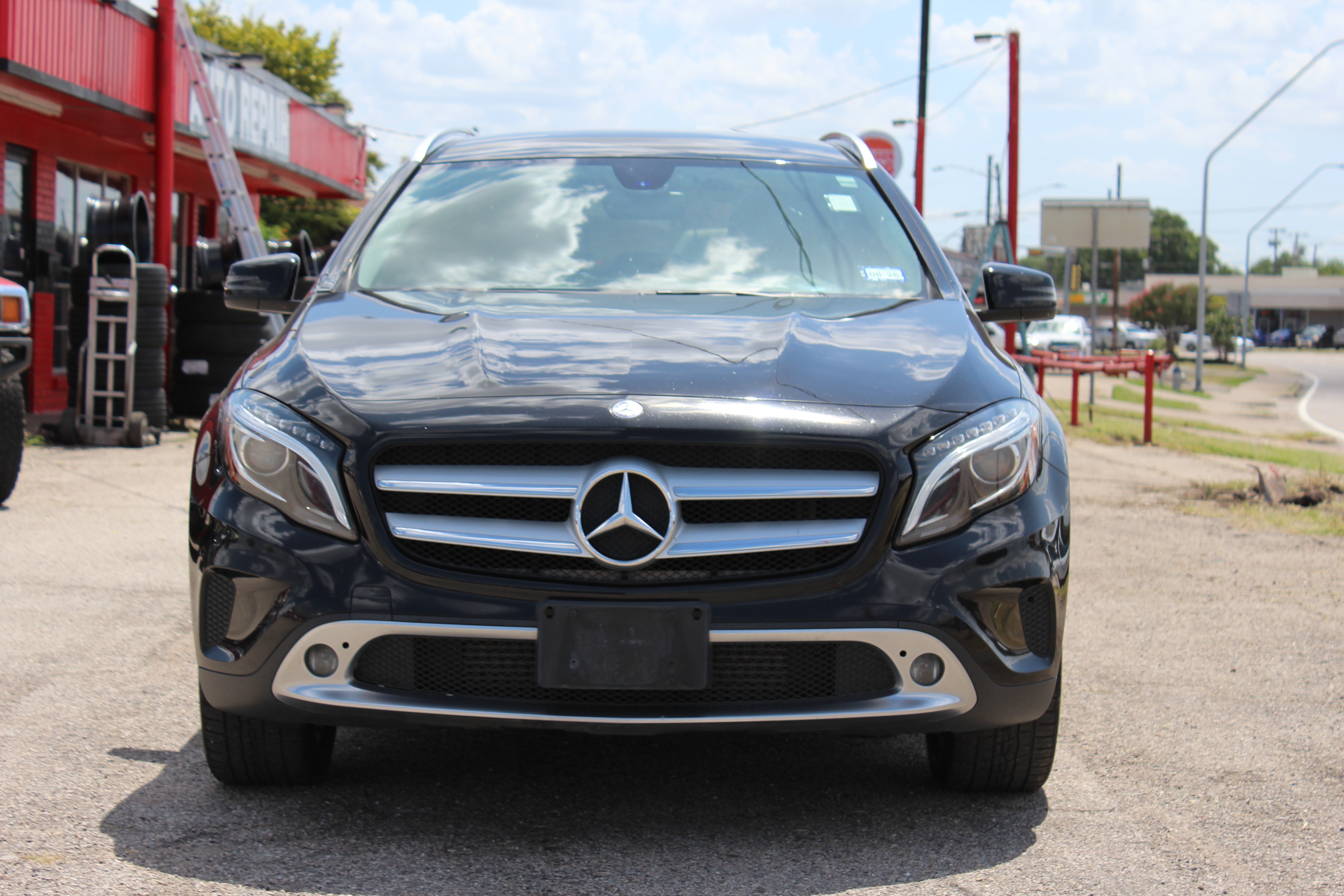 2015 Mercedes-Benz GLA 250 FWD 4dr GLA 250 - Black exterior view 3