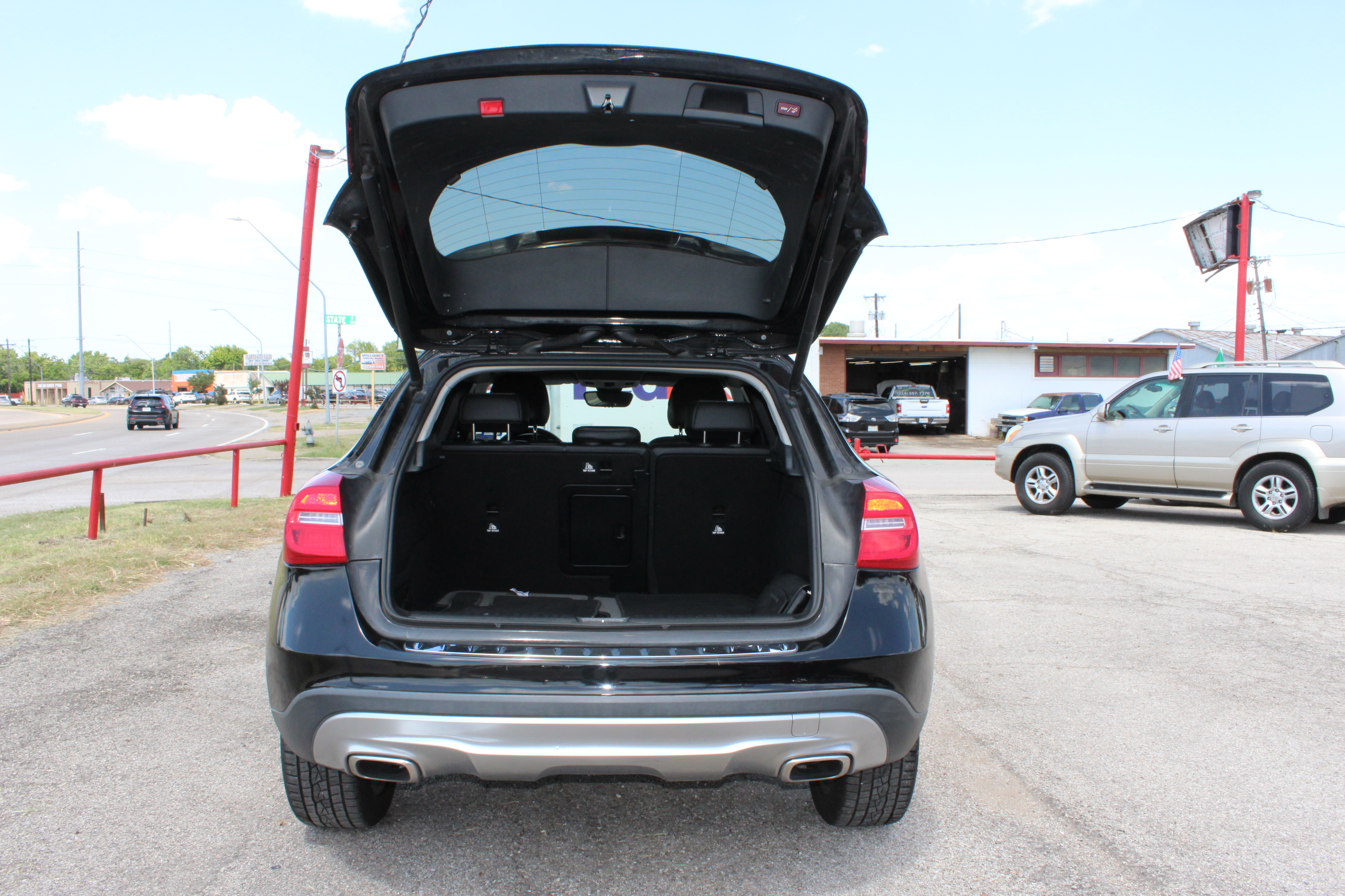 2015 Mercedes-Benz GLA 250 FWD 4dr GLA 250 - Black exterior view 20