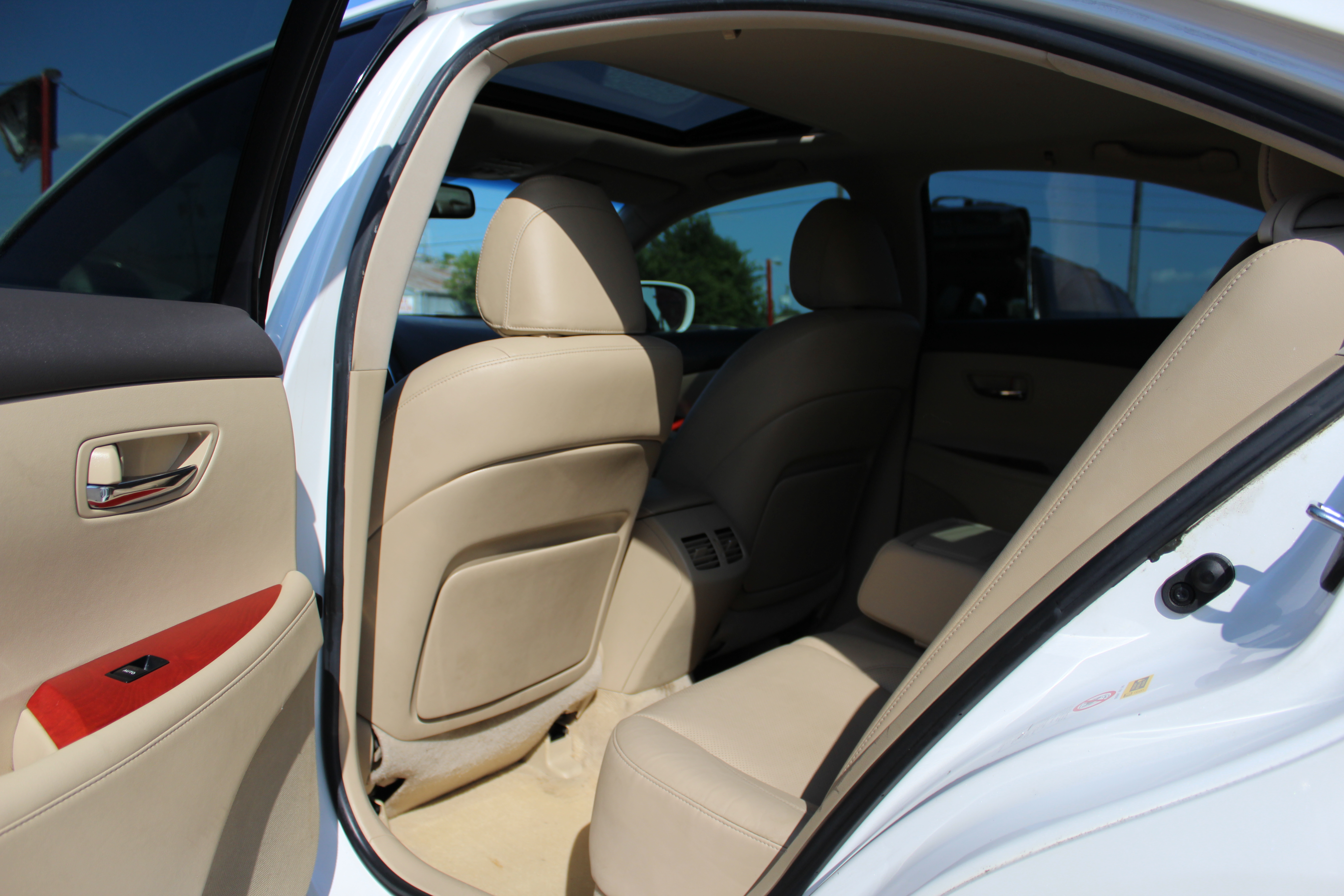 2007 Lexus ES 350 4dr Sdn - White exterior view 18