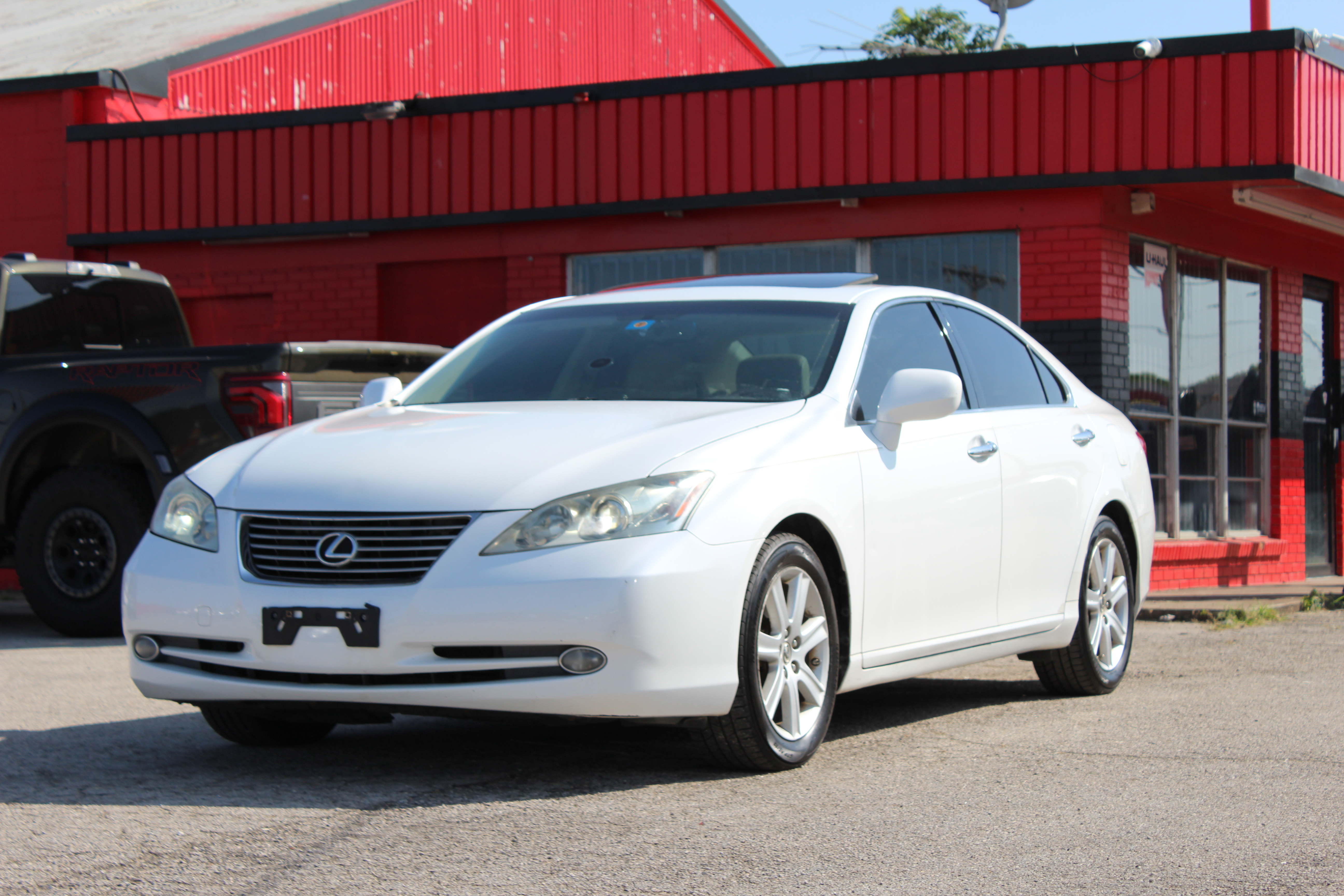 2007 Lexus ES 350 4dr Sdn - White exterior view 5