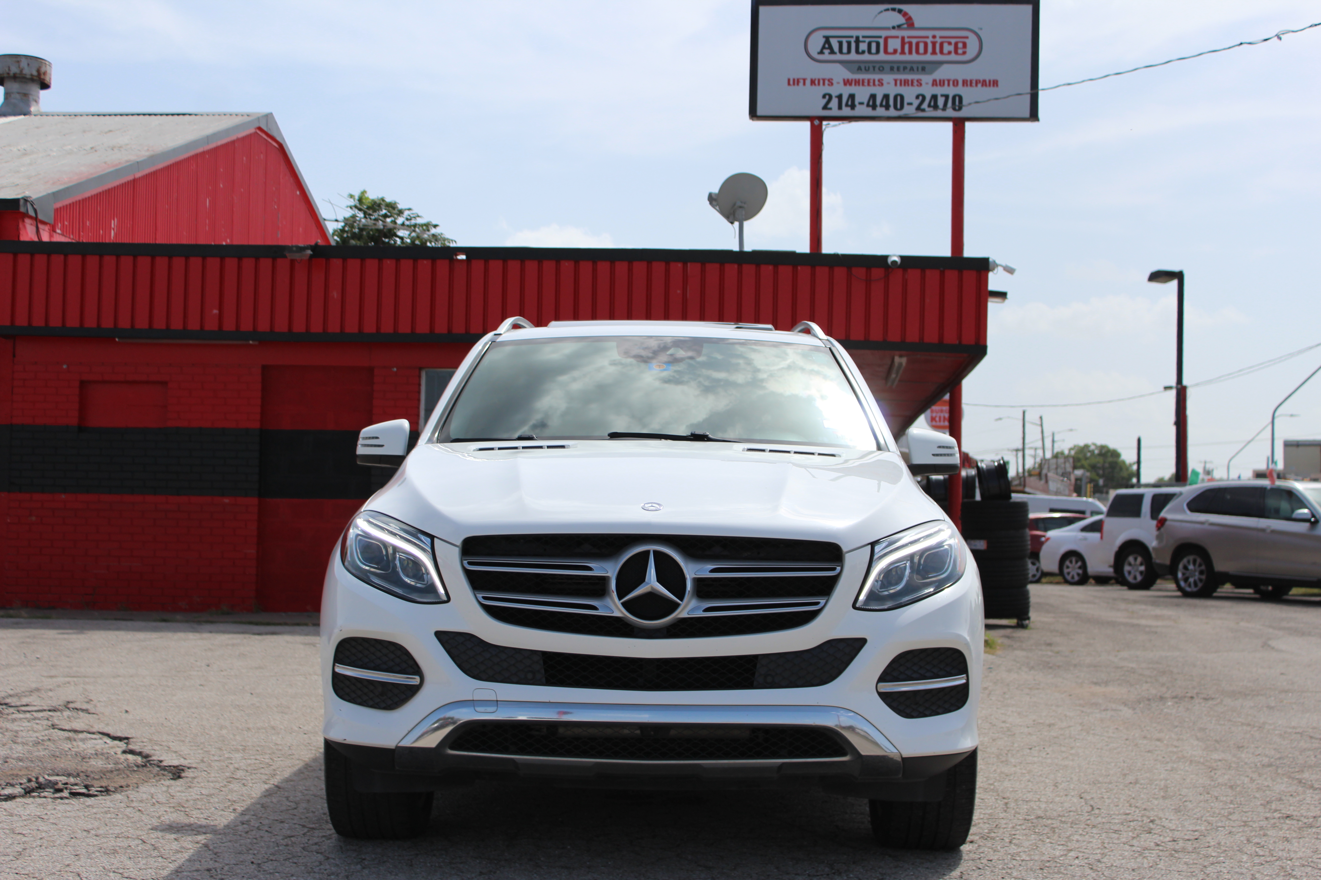 2017 Mercedes-Benz GLE 350 GLE 350 SUV - White exterior view 2