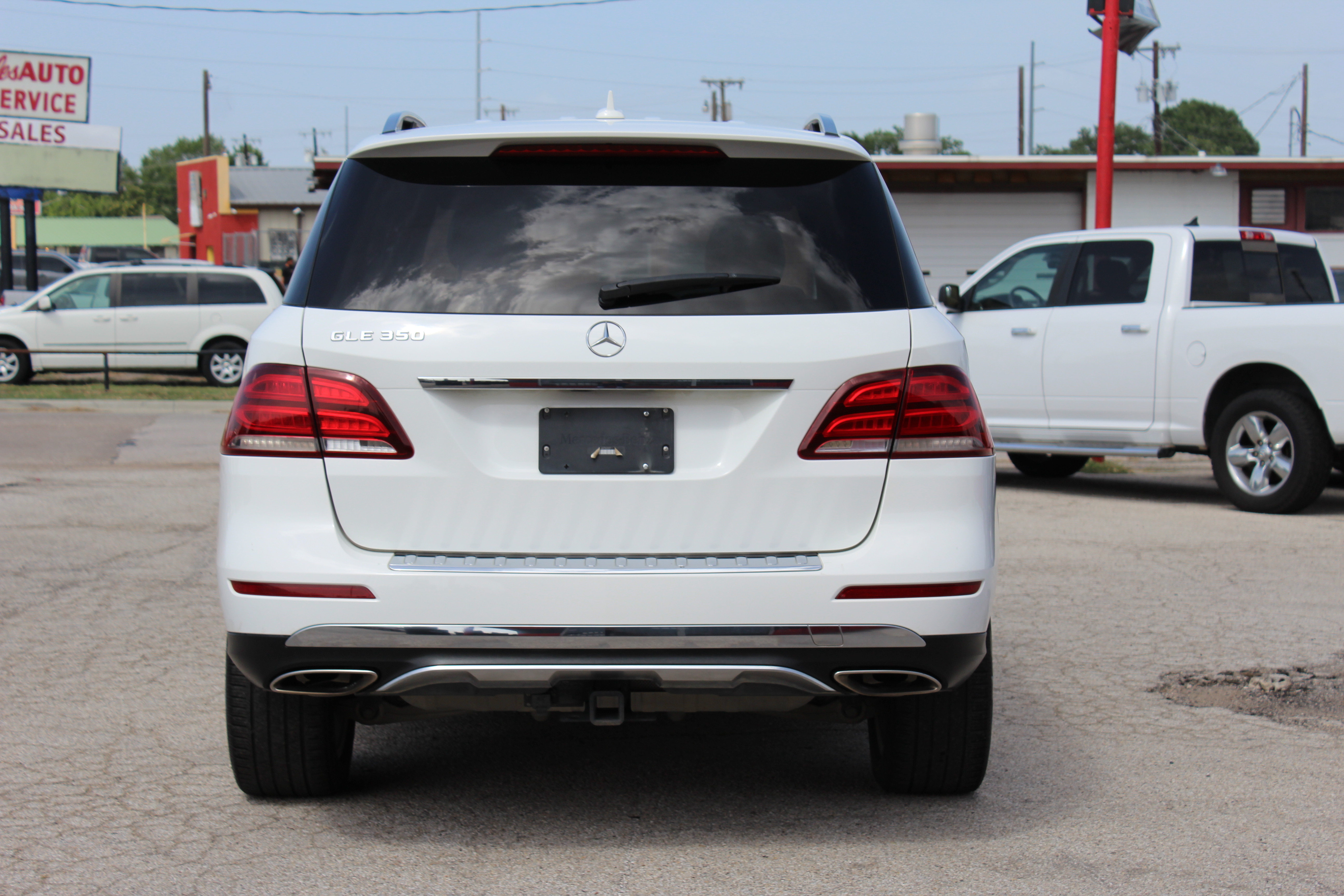 2017 Mercedes-Benz GLE 350 GLE 350 SUV - White exterior view 8
