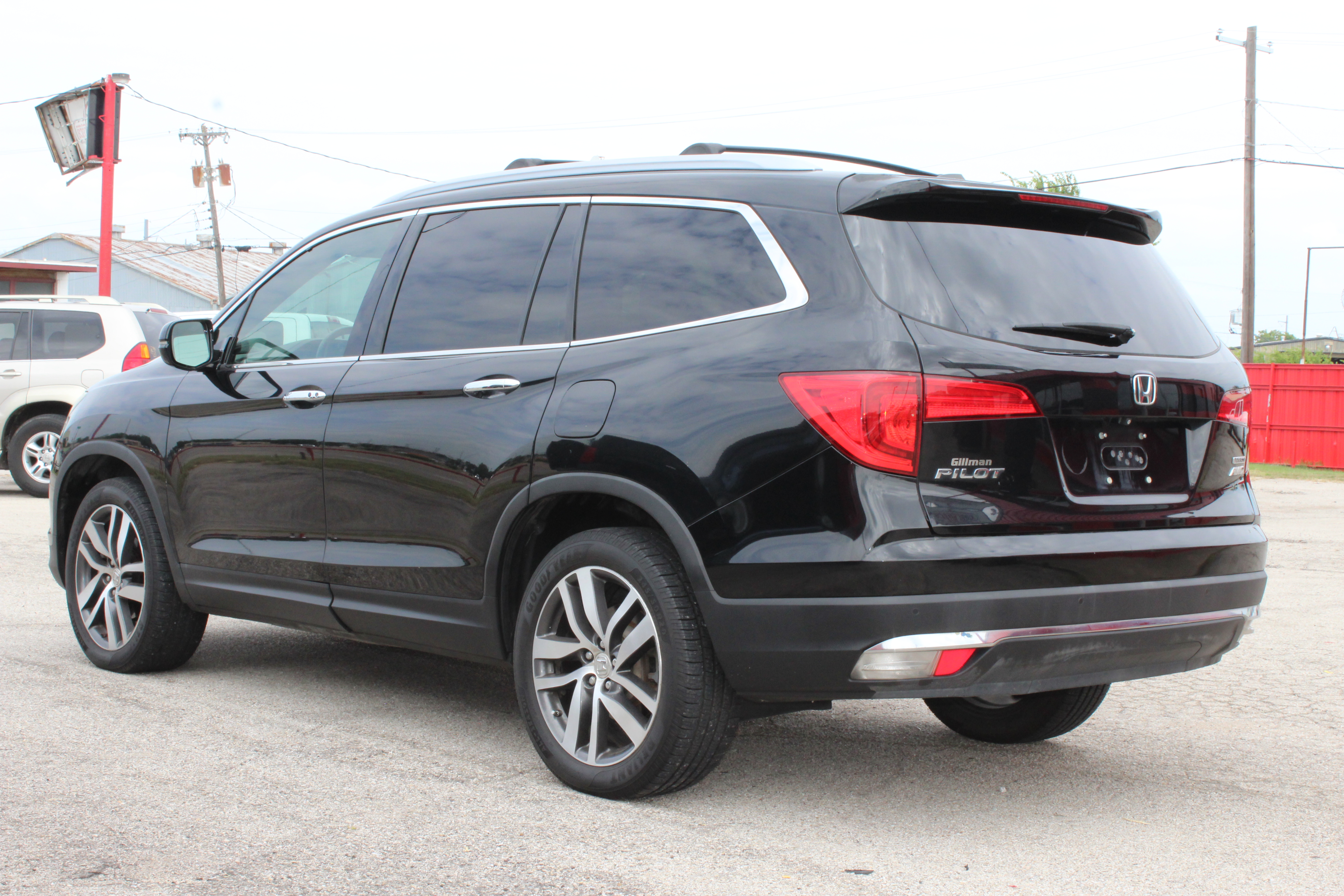 2016 Honda Pilot AWD 4dr Touring w/RES & Navi - Black exterior view 7