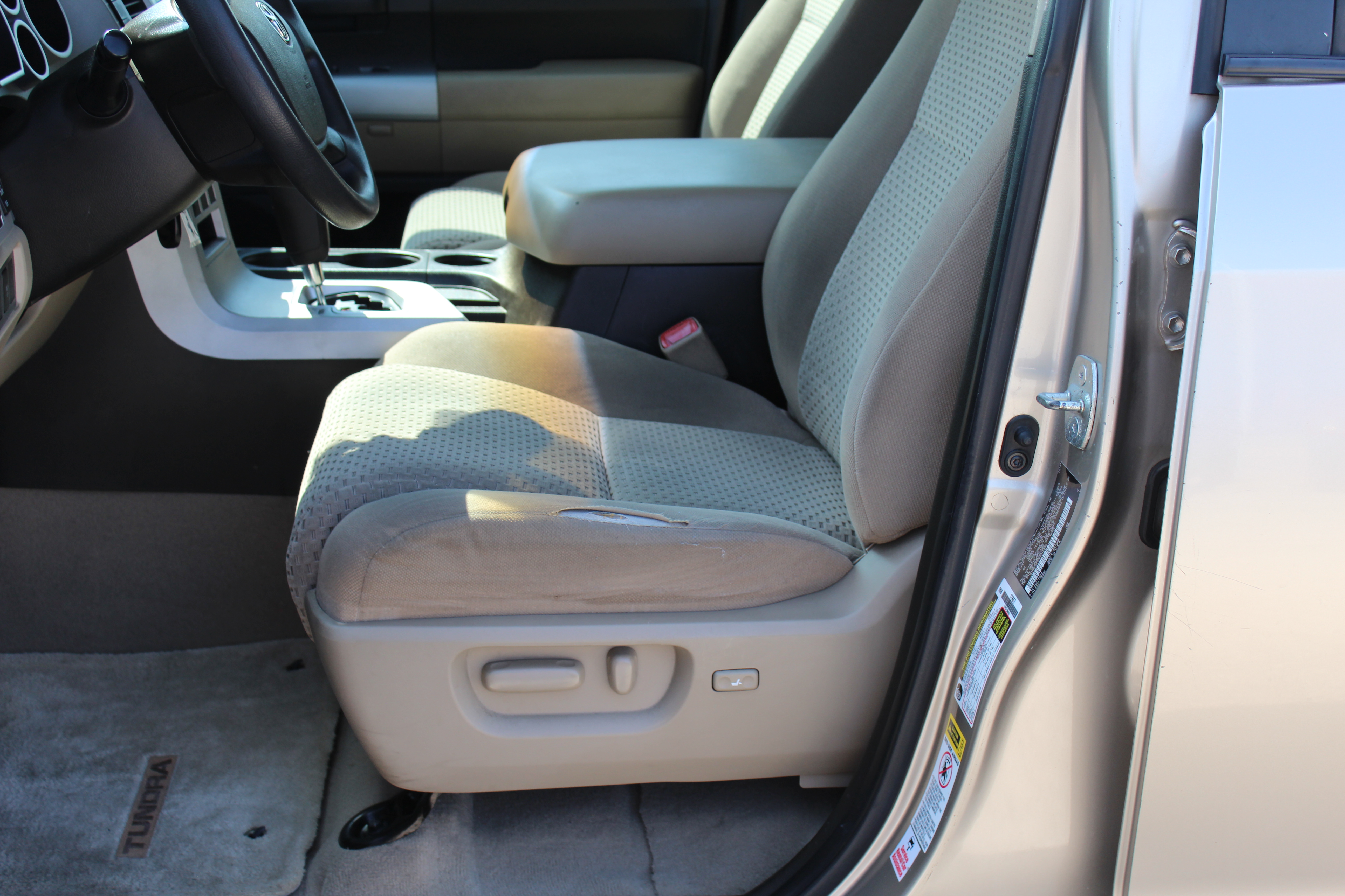 2008 Toyota Tundra Dbl 5.7L V8 6-Spd AT (Natl) - Gold exterior view 14