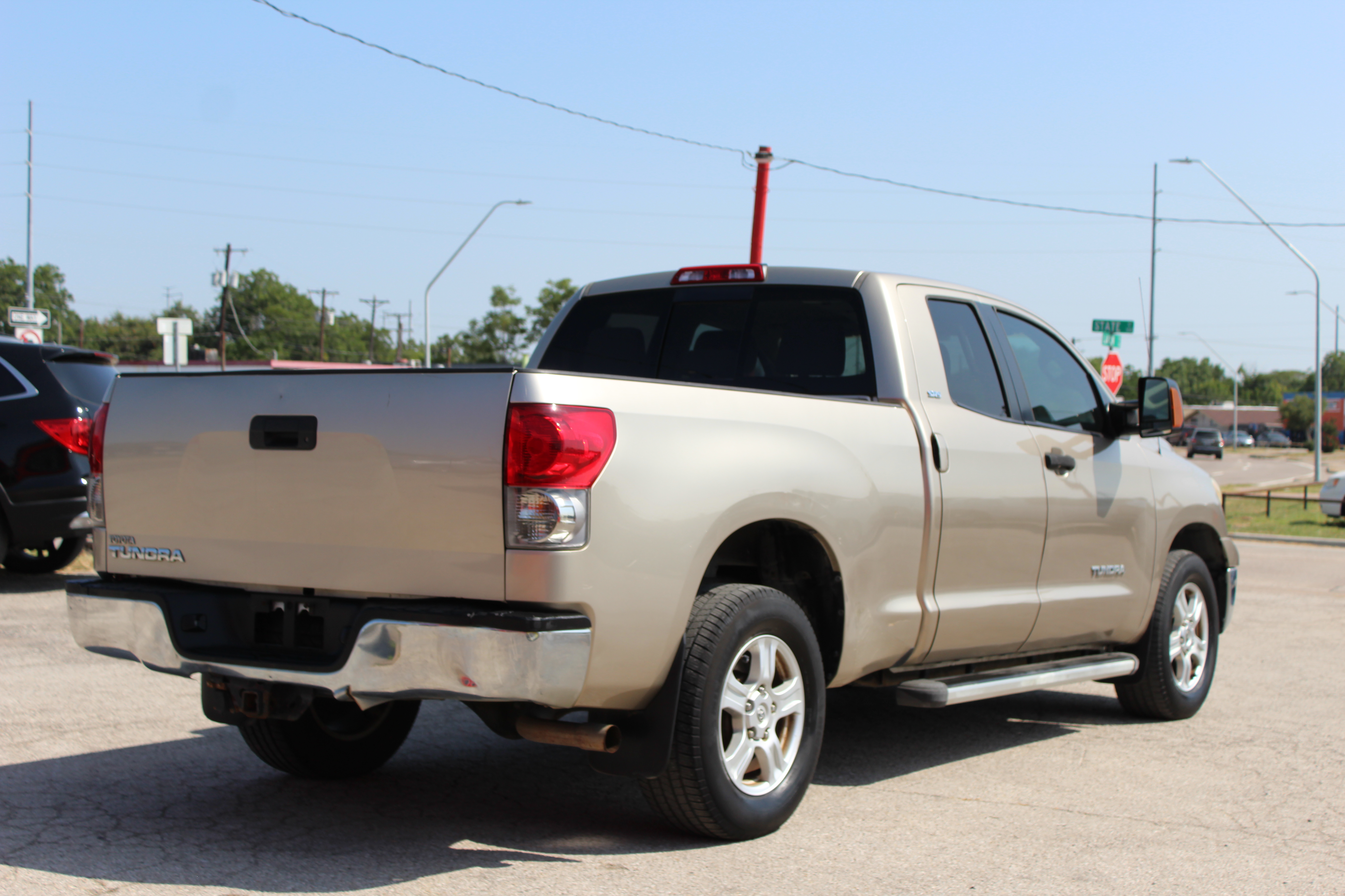 2008 Toyota Tundra Dbl 5.7L V8 6-Spd AT (Natl) - Gold exterior view 10