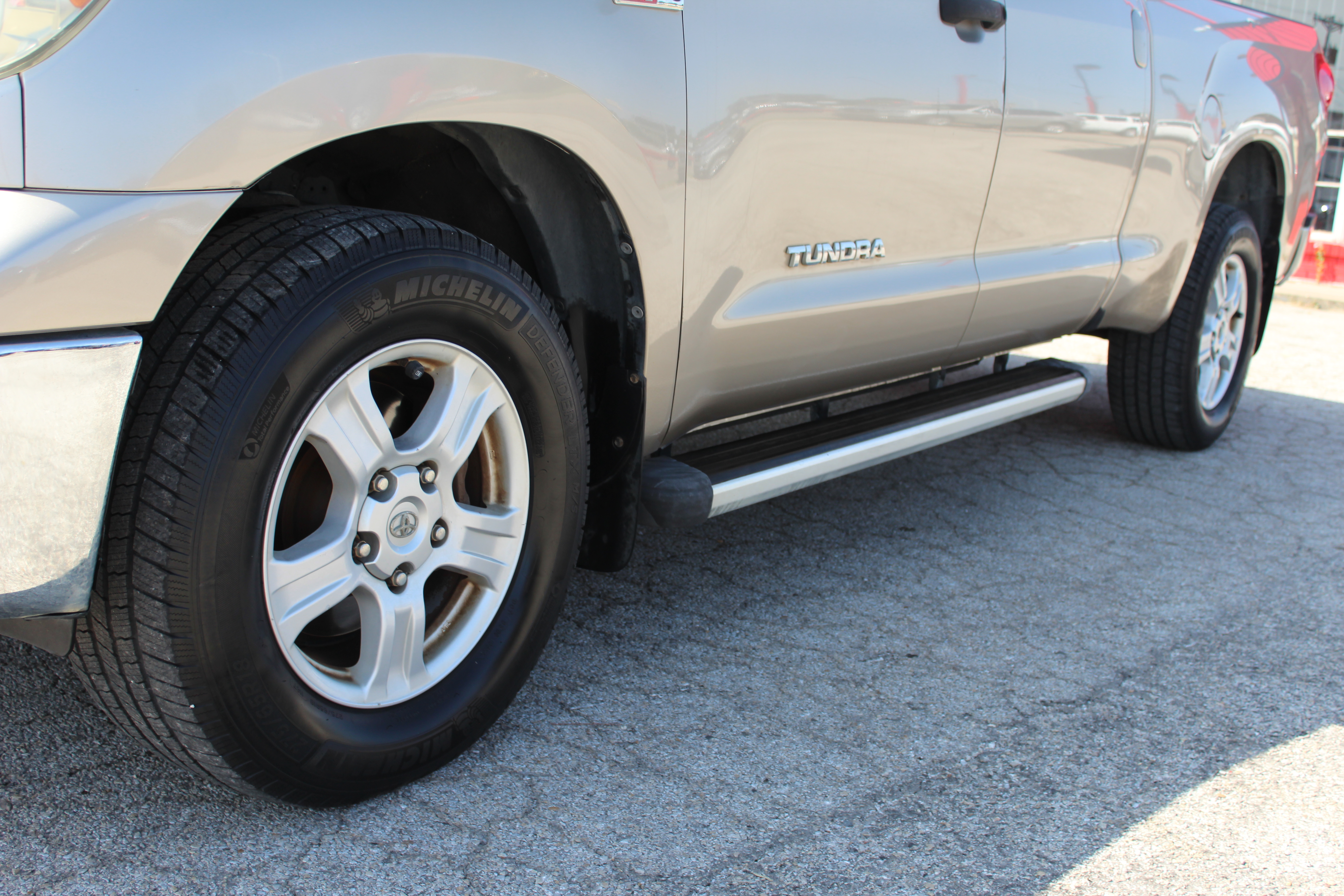 2008 Toyota Tundra Dbl 5.7L V8 6-Spd AT (Natl) - Gold exterior view 3