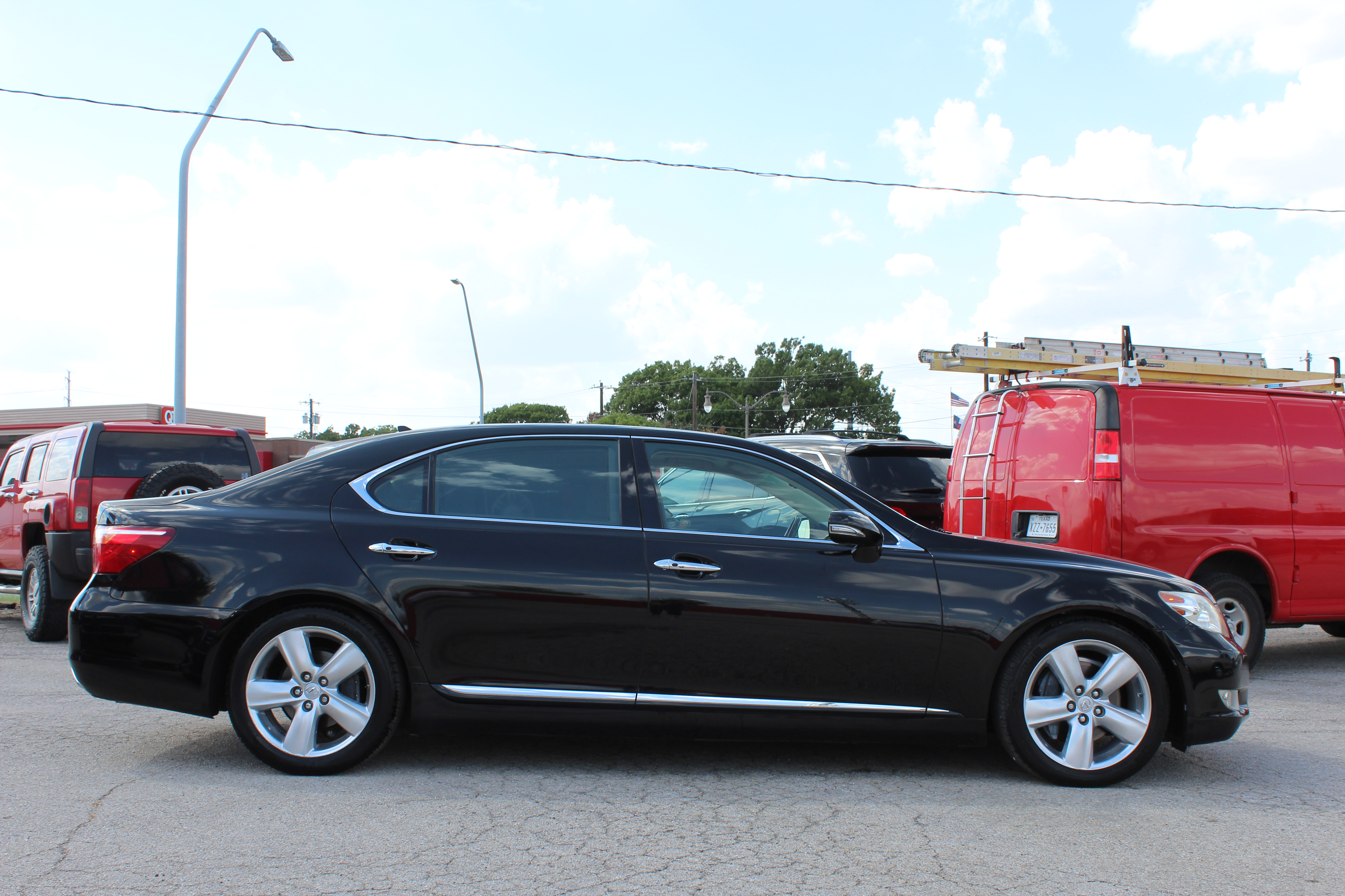 2010 Lexus LS 460 4dr Sdn L RWD - Black exterior view 12