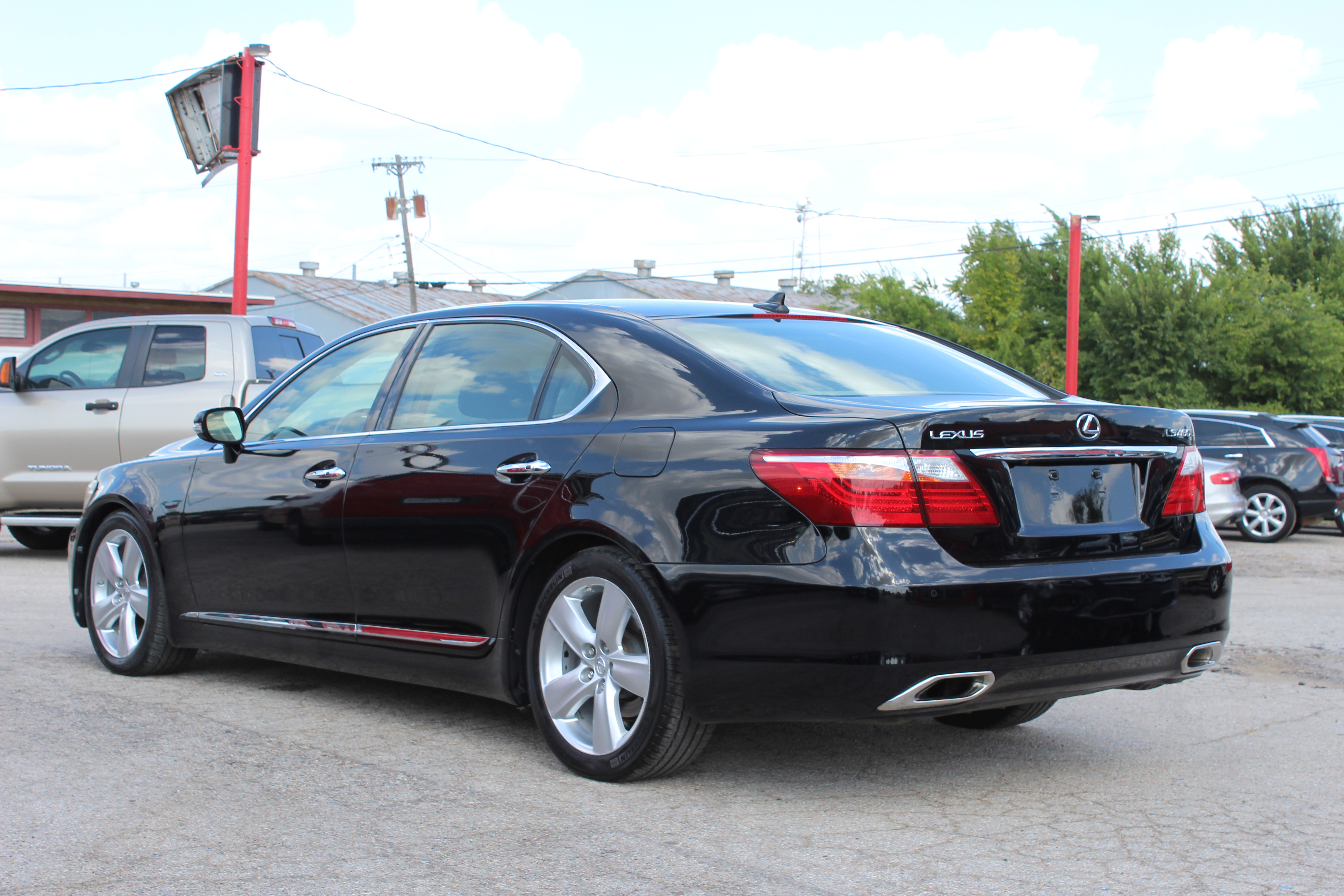 2010 Lexus LS 460 4dr Sdn L RWD - Black exterior view 7